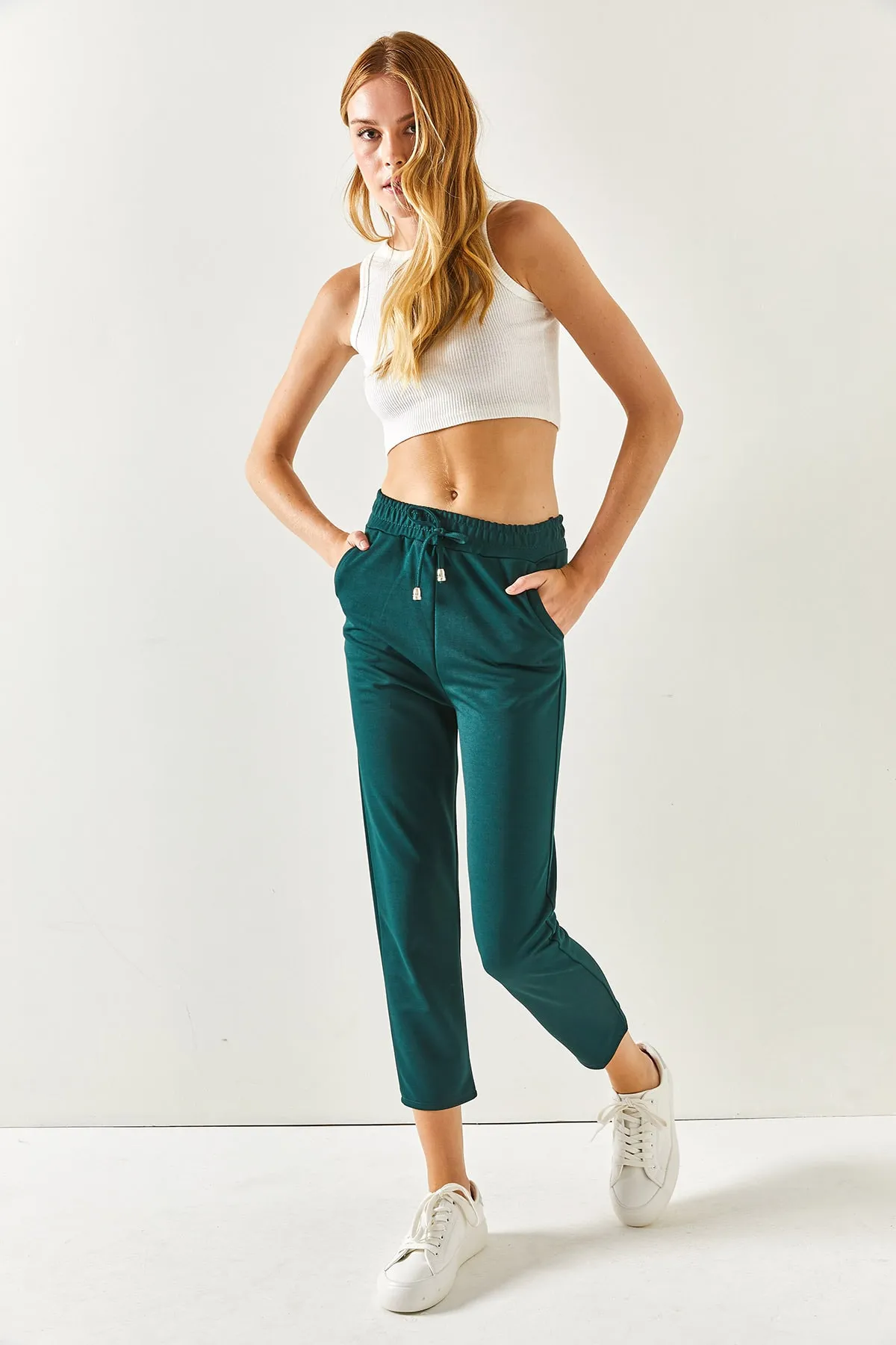 Olalook  Smaragdgrüne Karottenhose mit elastischer Taille und Tasche für Damen PNT-19000203