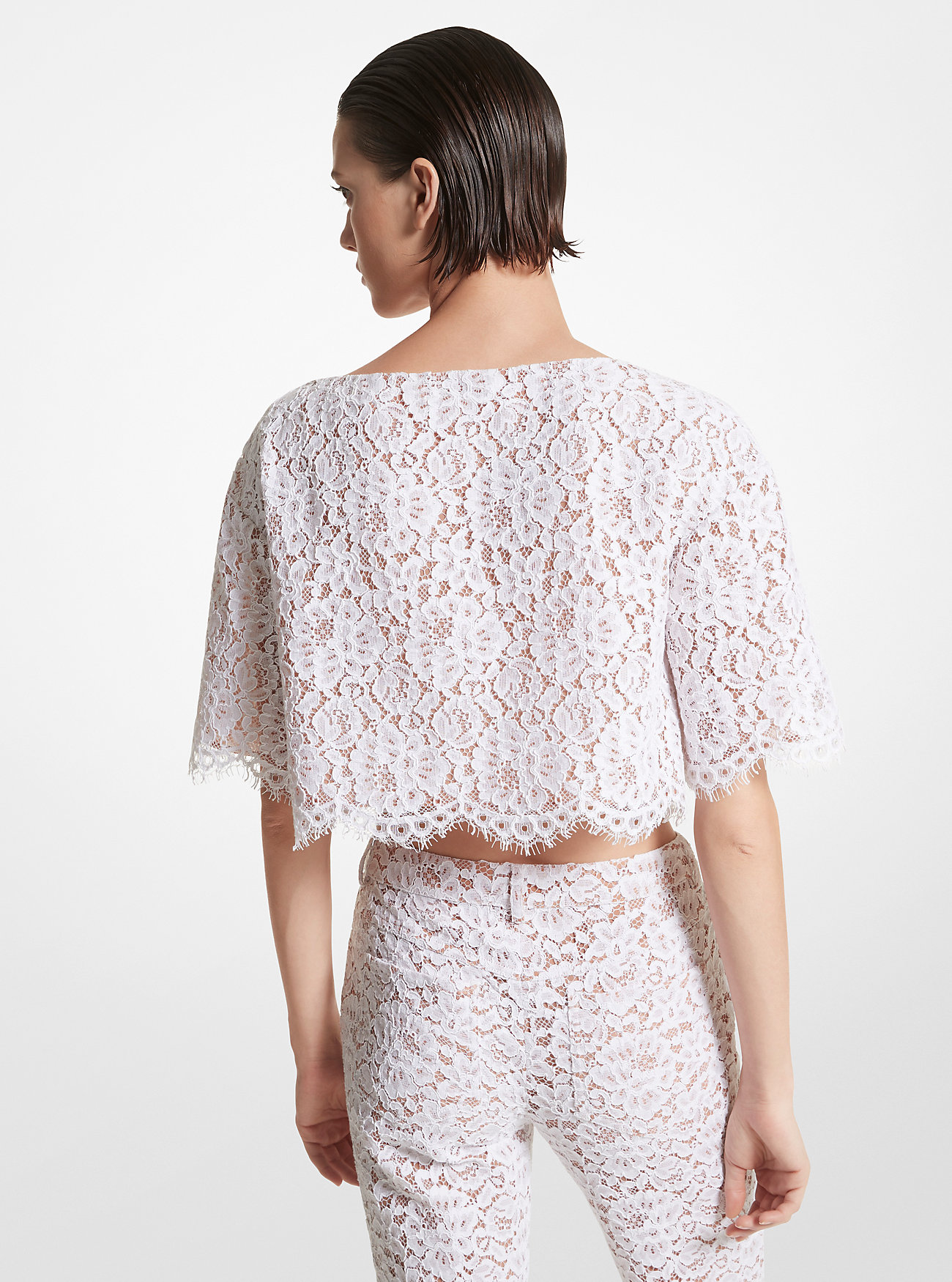 Blomsterbasert, blondetopp med snorer og cropped bateau-stoff - OPTIC WHITE