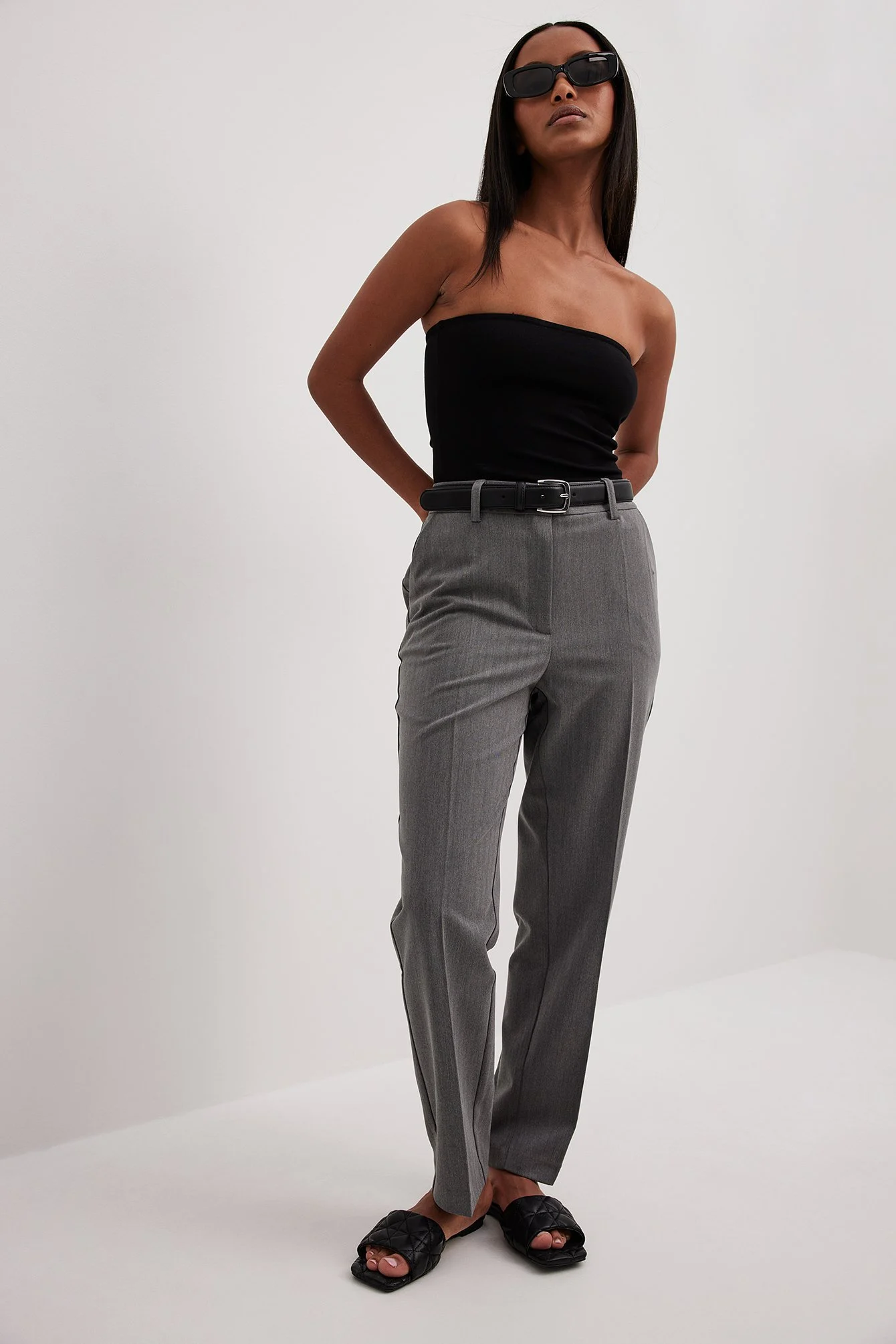 Schwere cropped Anzughose mit hoher Taille