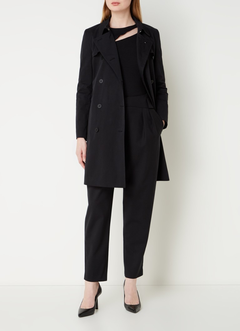 Gabardina Makaras de HUGO BOSS con bolsillos laterales y cinturón.
