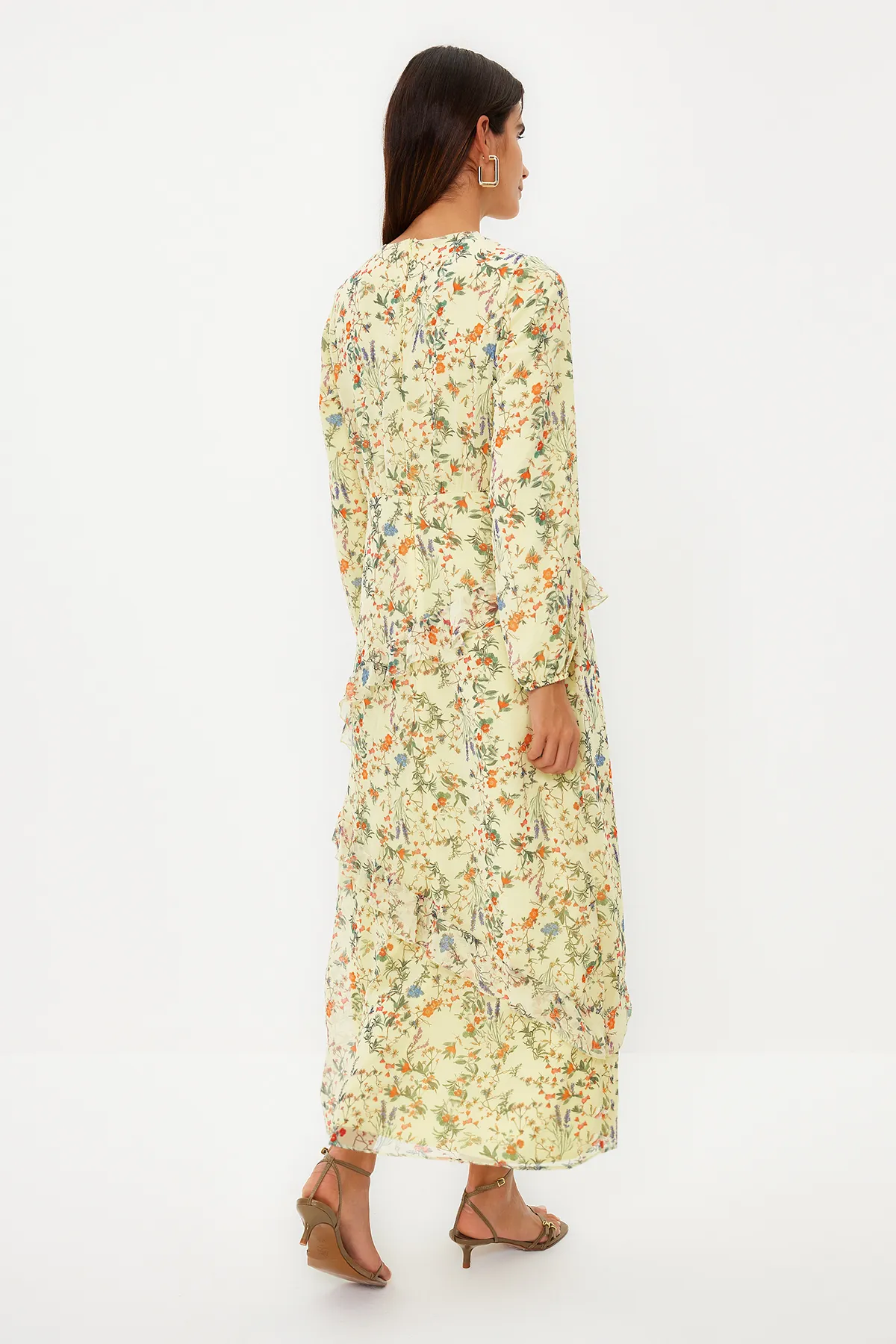 Trendyol Modest  Gewebtes Kleid mit Lagenrock aus grünem Chiffon TCTSS24EB00032