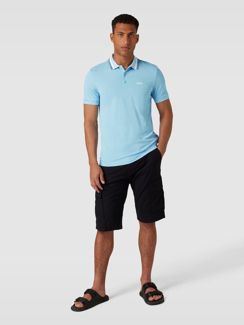 Poloshirt mit Label-Details Modell 'Paule' in hellblau