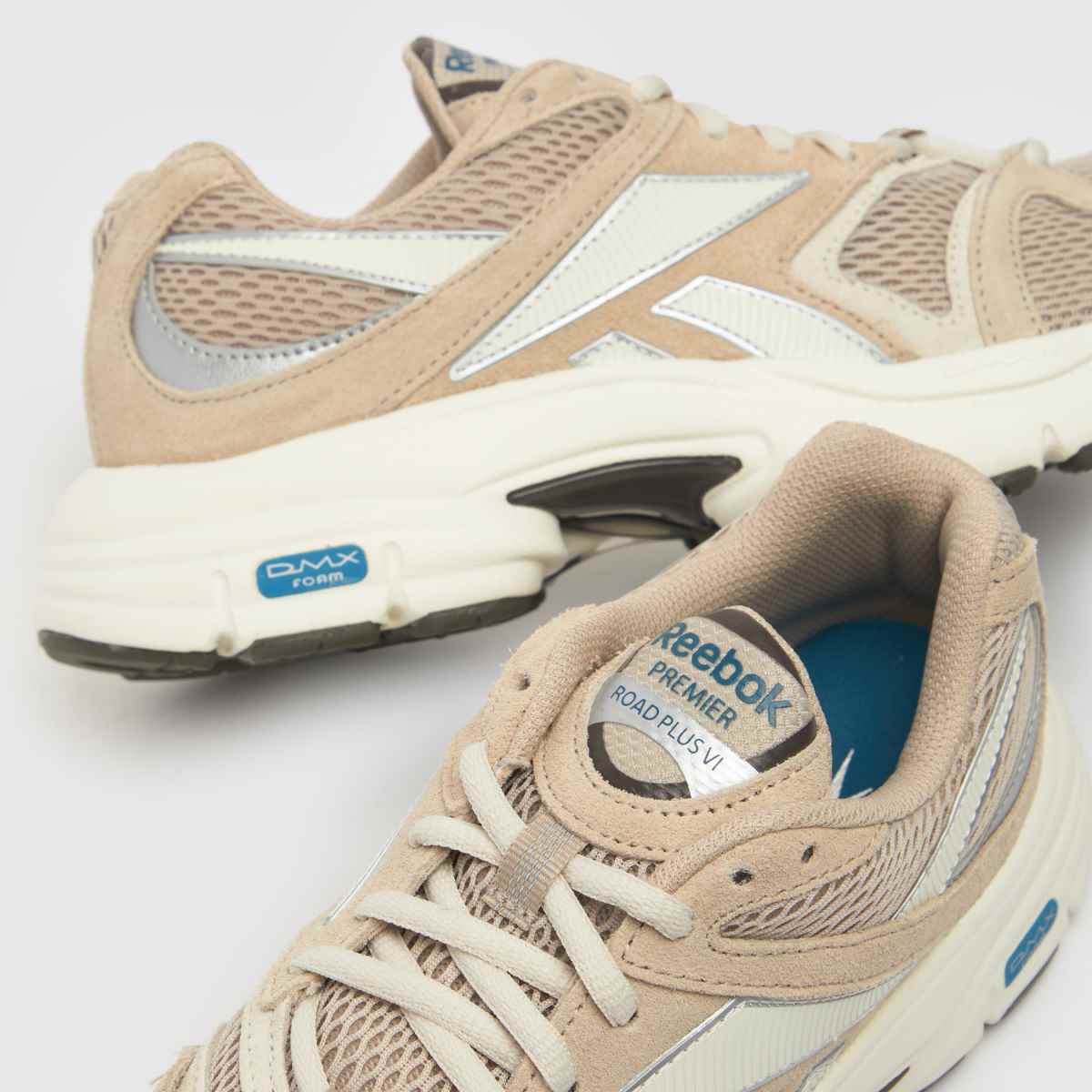 Reebok Premier Road Plus V1 cipők fehér és bézs színben