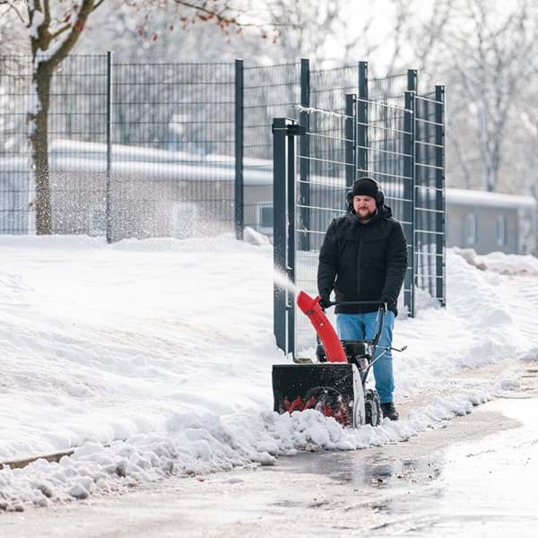 Scheppach Benzin-Schneefräse ST570