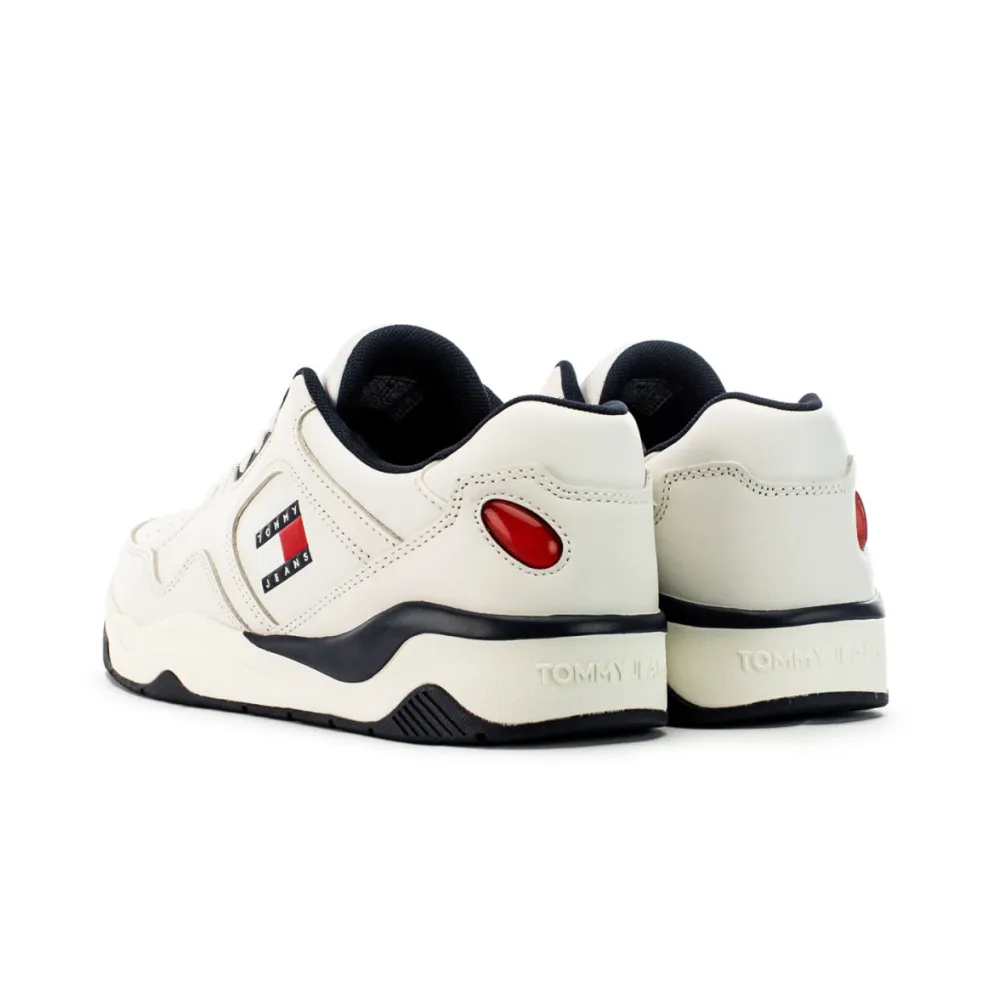 Tommy Hilfiger Logo Execution Basket EM0EM01379-0G1 / weiss
