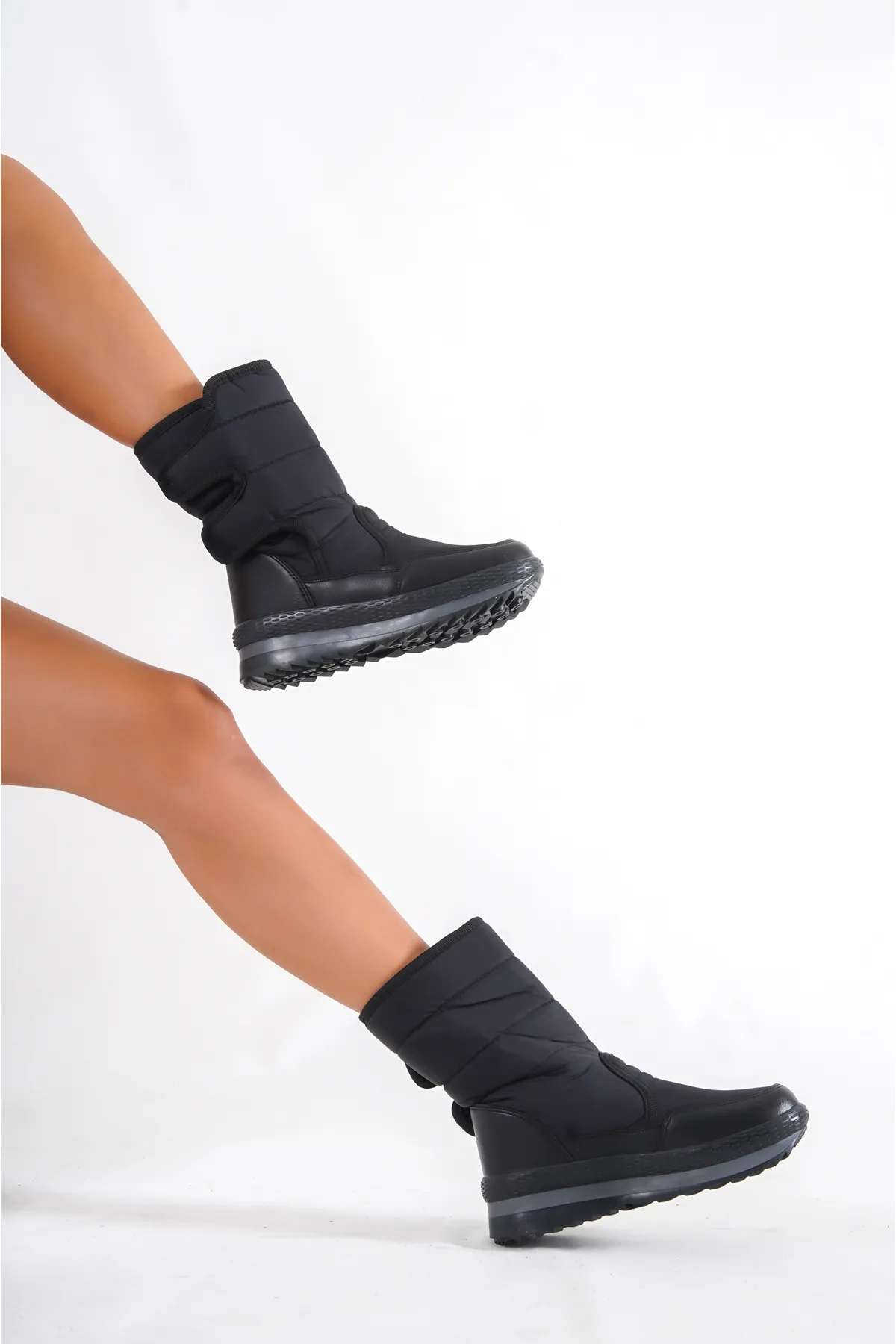 Capone Outfitters  Damen-Schneestiefel mit Trak-Sohle und Parachute-Stoff