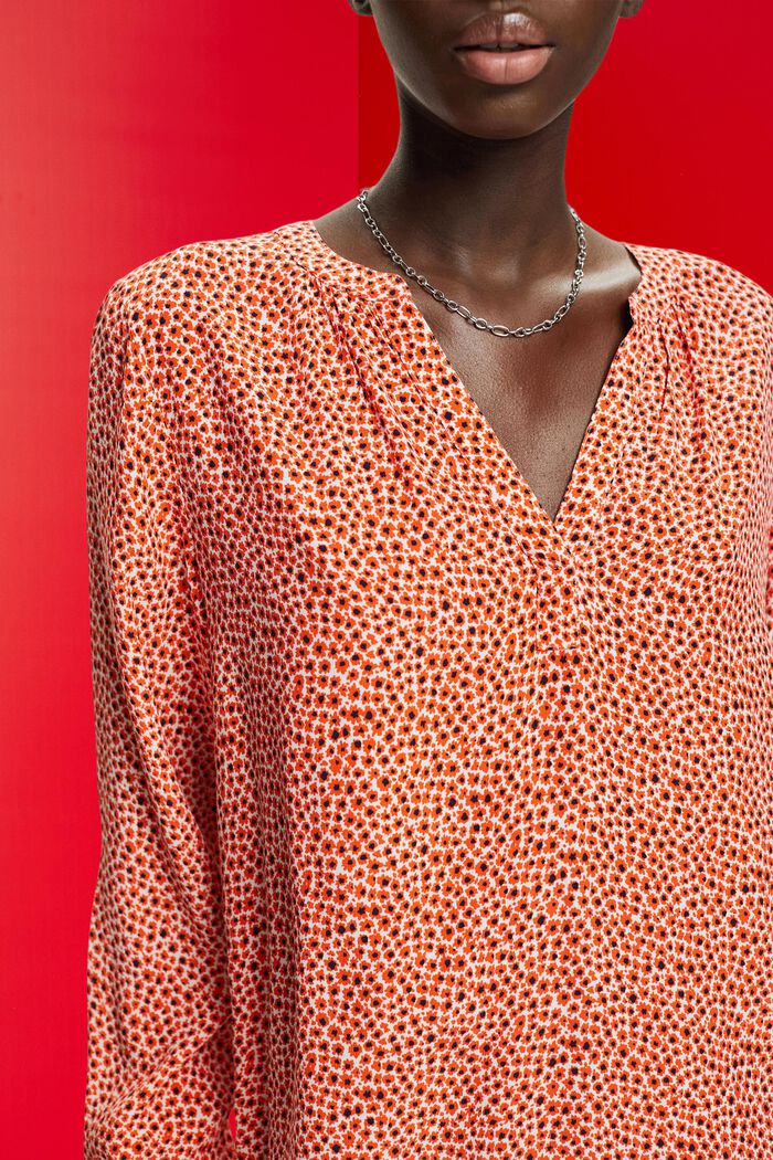 Florale Bluse mit V-Ausschnitt