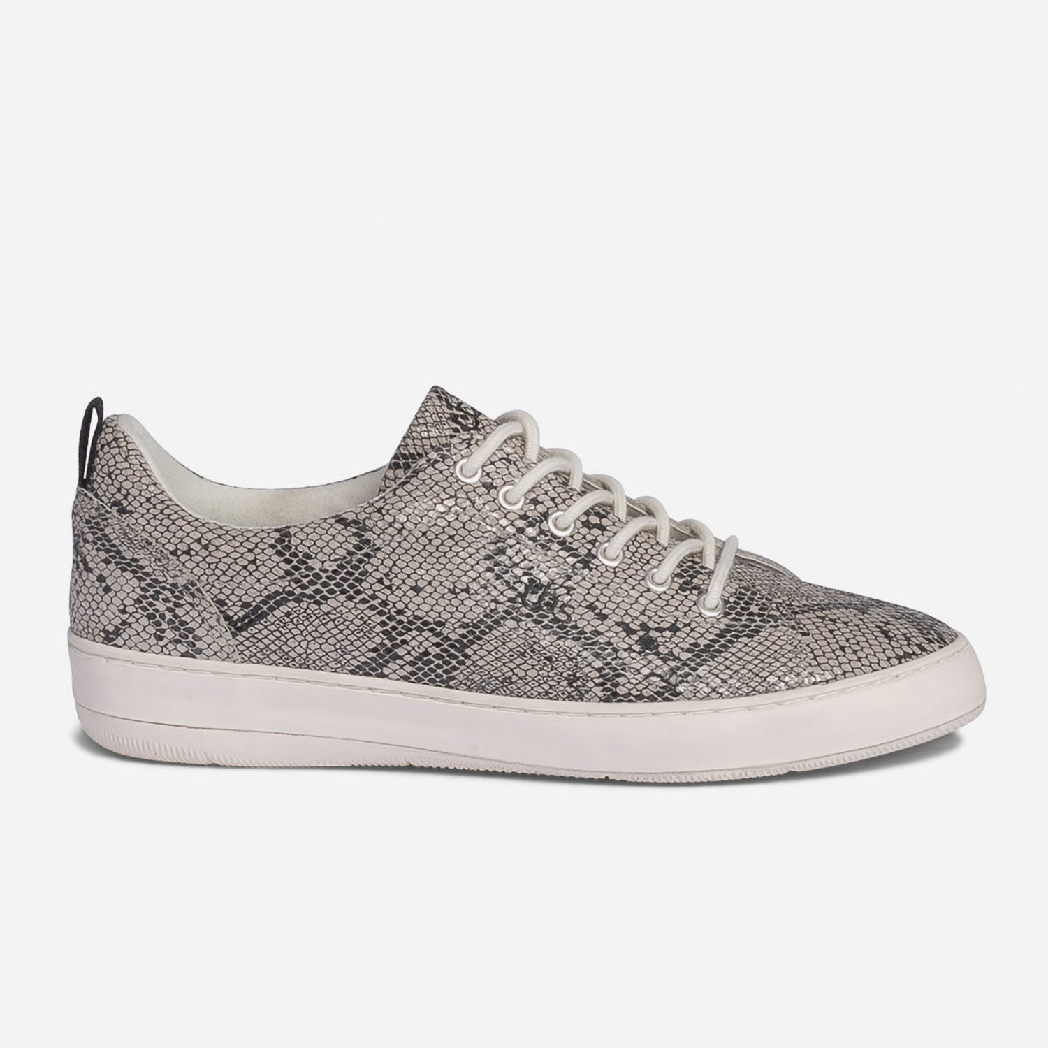 Tennis TBS grise en cuir effet python