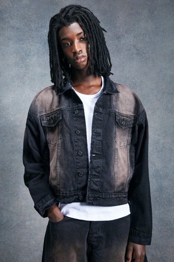 Kastige getönte Jeansjacke