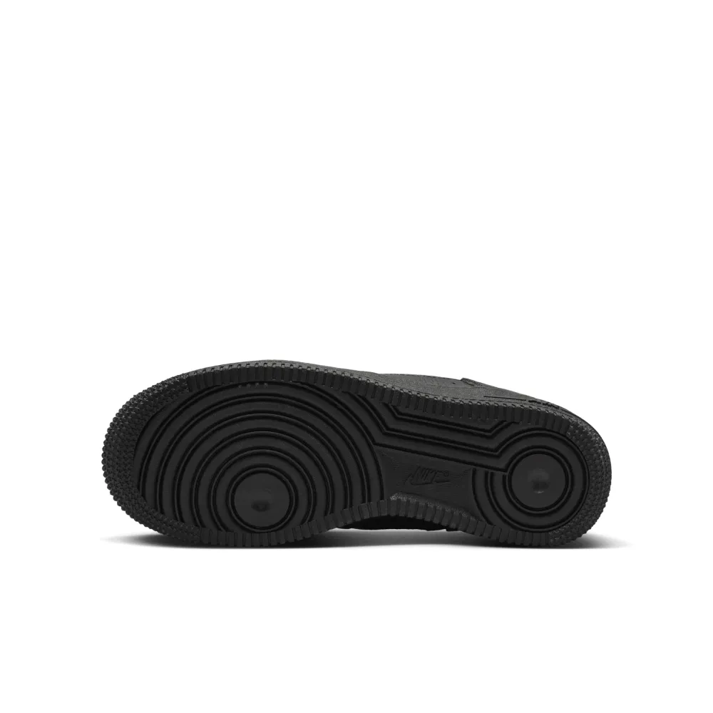 Nike Air Force 1 LV8 HF0095-001 / schwarz