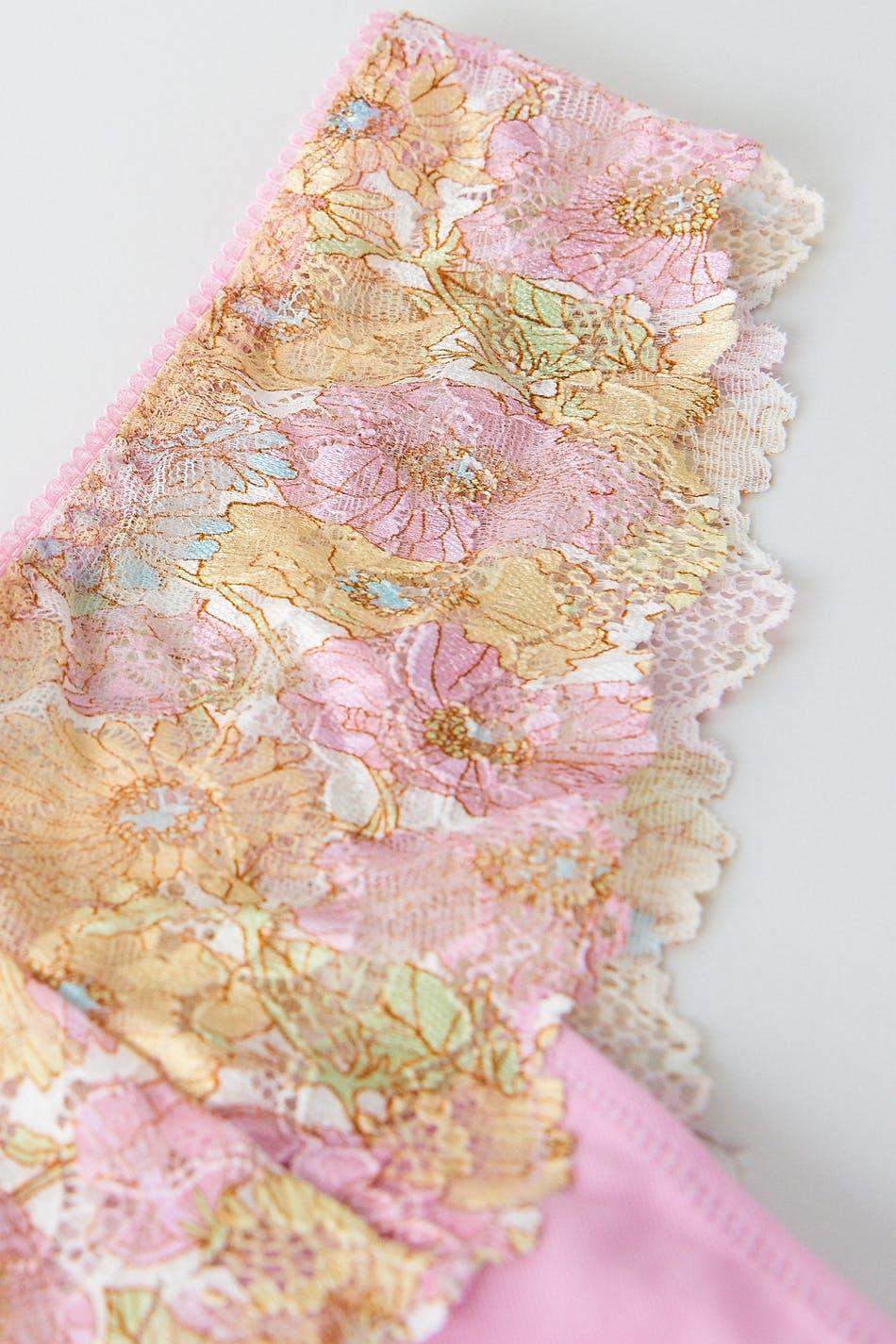 Lace string