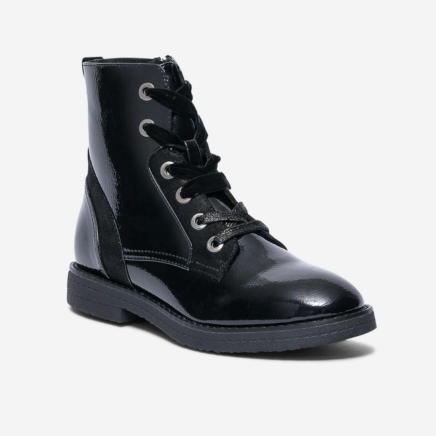 Bottine noire vernie à lacet