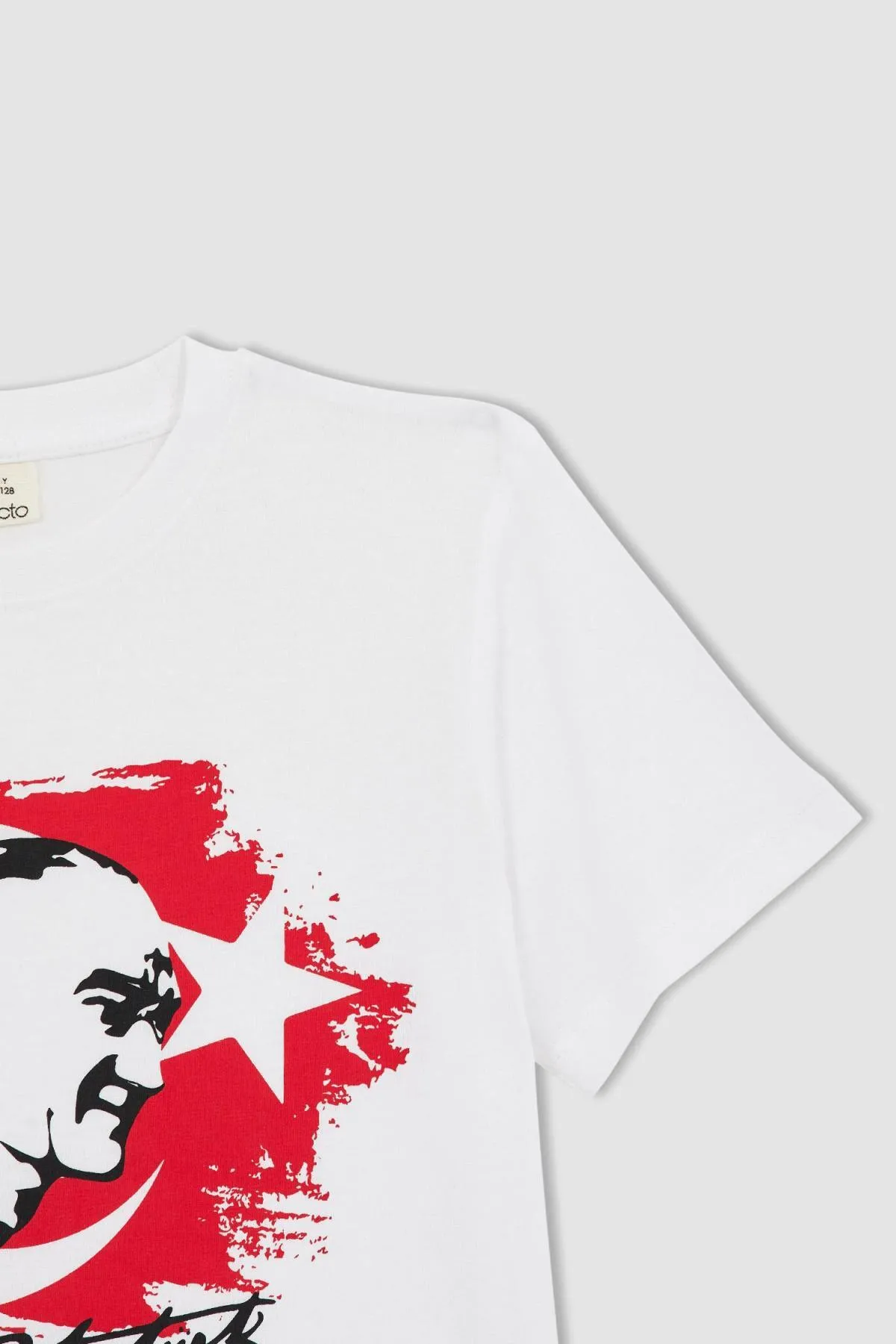 DeFacto  Jungen T-Shirt mit Atatürk-Aufdruck, kurzärmelig, weiß, Z5403a623sm
