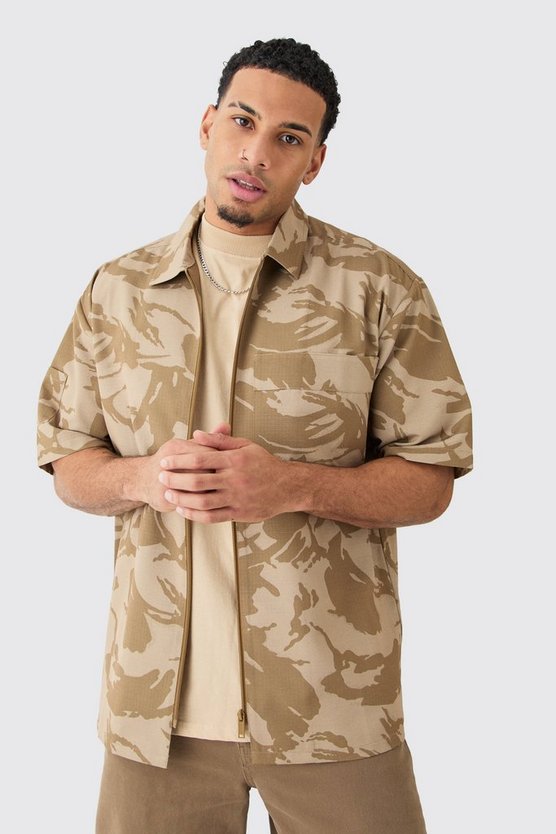 Kastiges Oversize Camouflage Hemd mit Reißverschluss