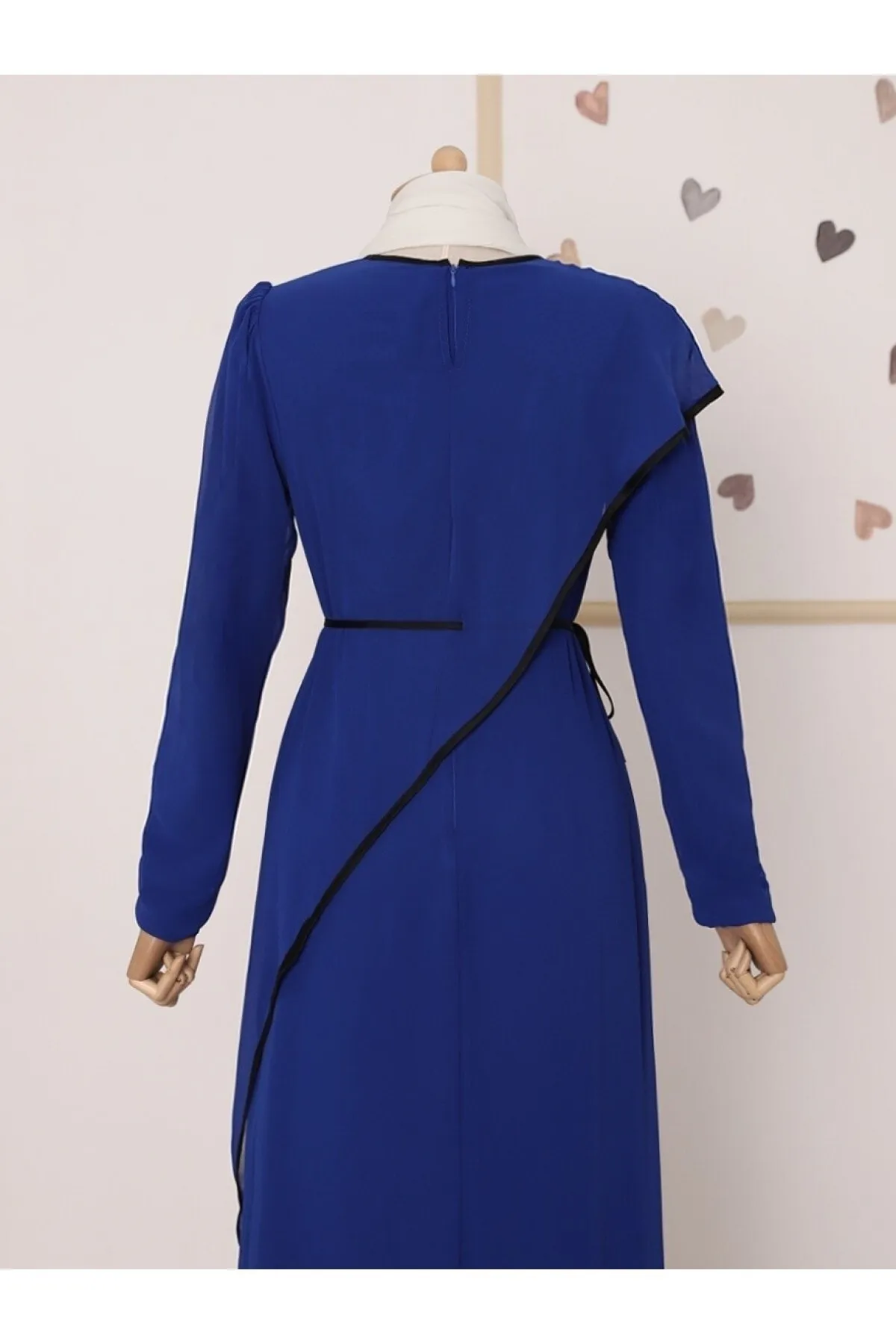 Modamorfo  Abendkleid aus Tüll mit geschnürter Taille und Paspelierung