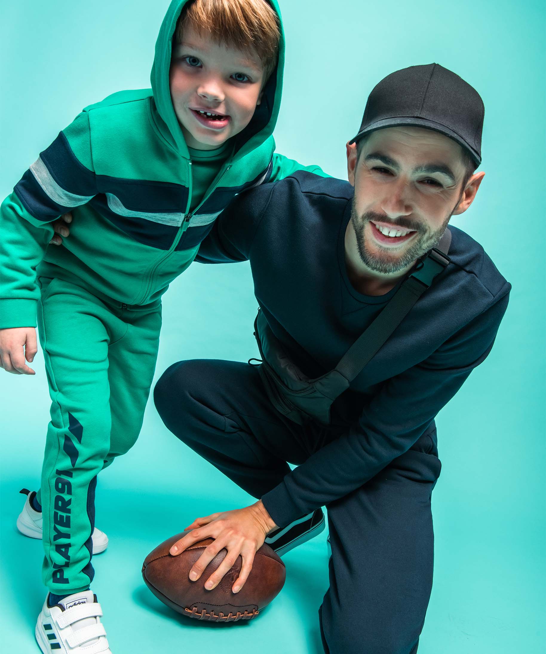 Sweat Garçon zippé à capuche, bandes colorées et motif e... vert | GEMO
