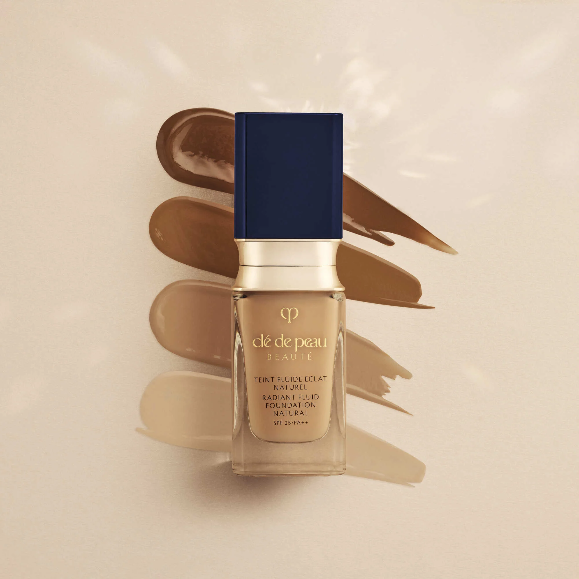 Base de maquillaje fluida Viso Radiant Natural SPF25 - Base de maquillaje líquida