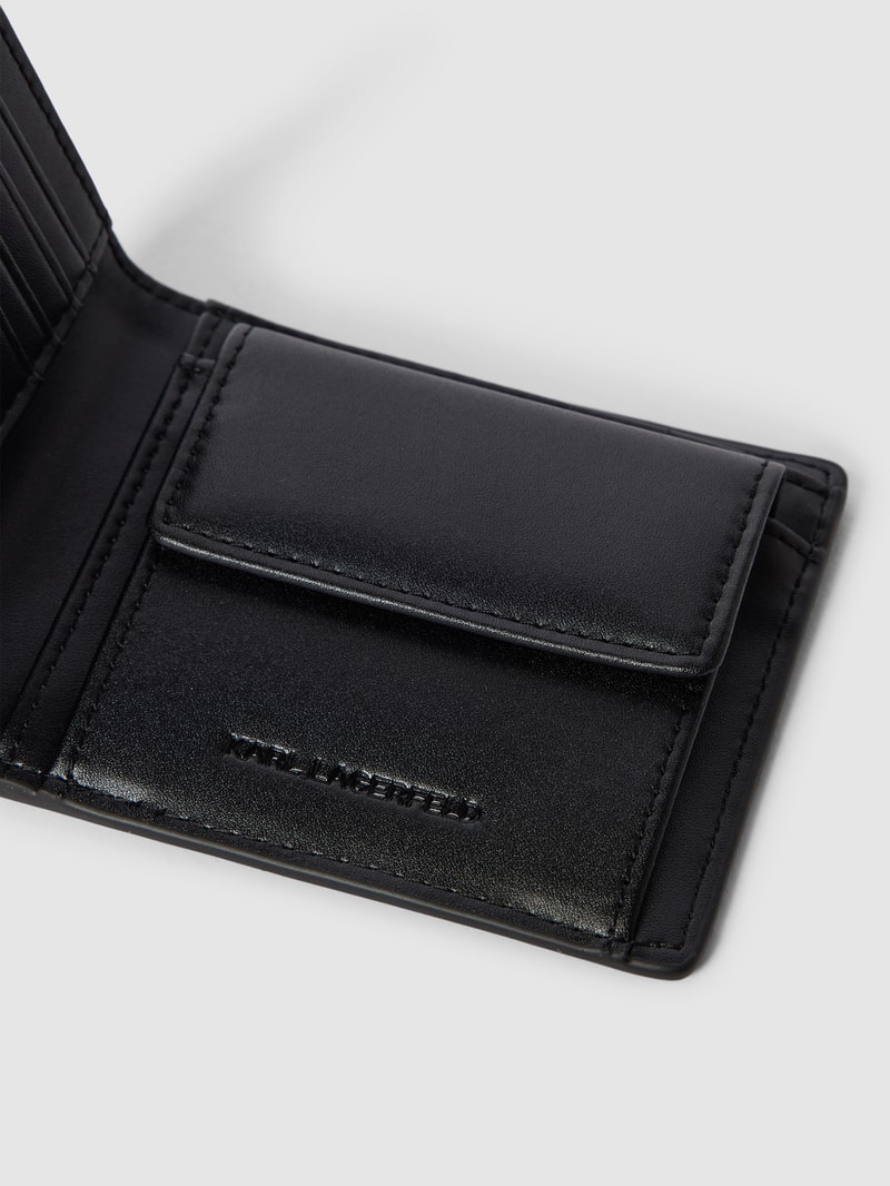 Portemonnaie mit Schlüsselanhänger im Set in schwarz