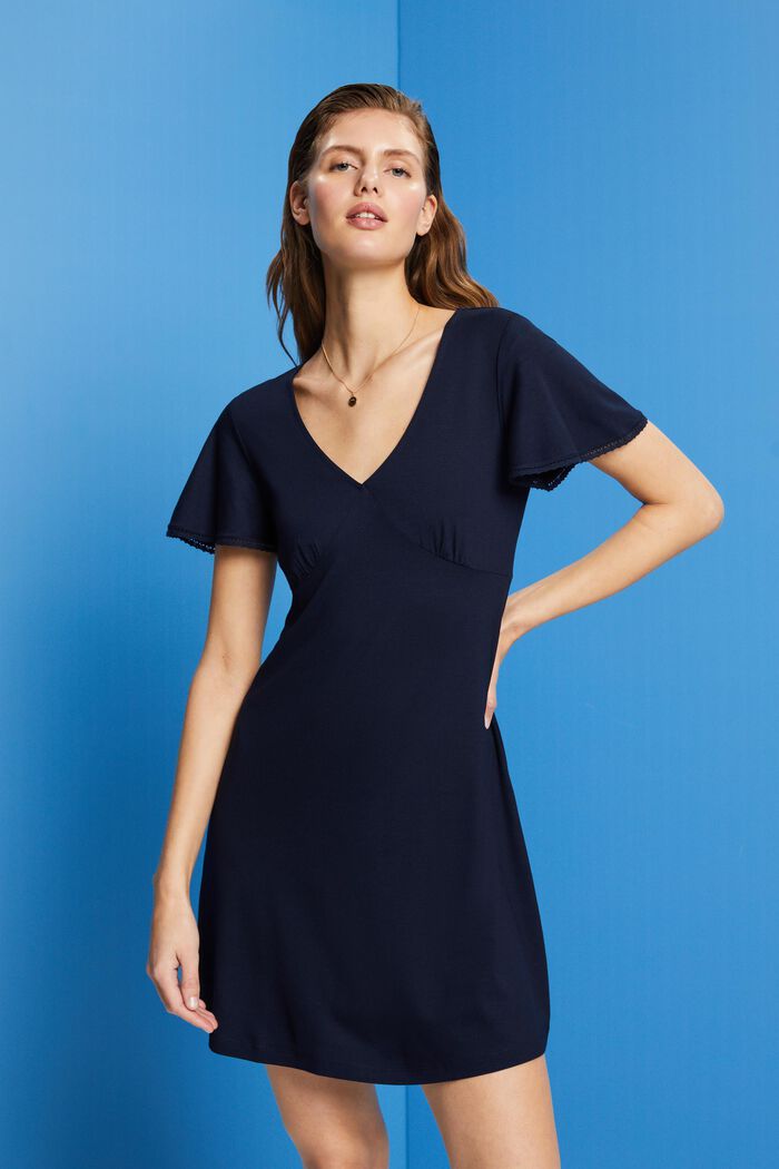 Jerseykleid mit Trichterärmeln