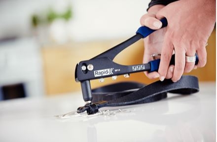 Clește pentru nituri oarbe Rapid 5001718 RP10 + 100 nituri oarbe