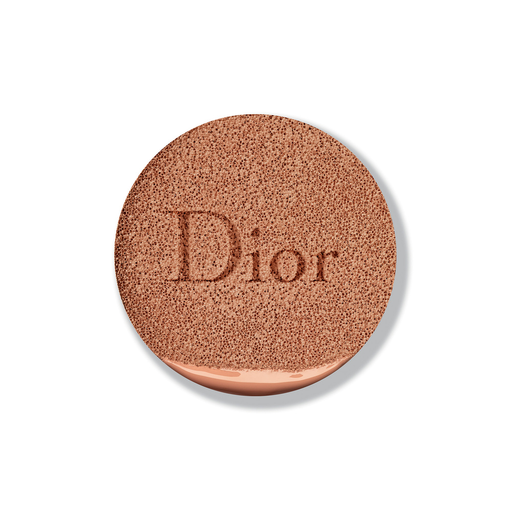 DIOR Capture Dreamskin¤Moist & Perfect Cushio n SPF 50 - PA+++ La Recharge