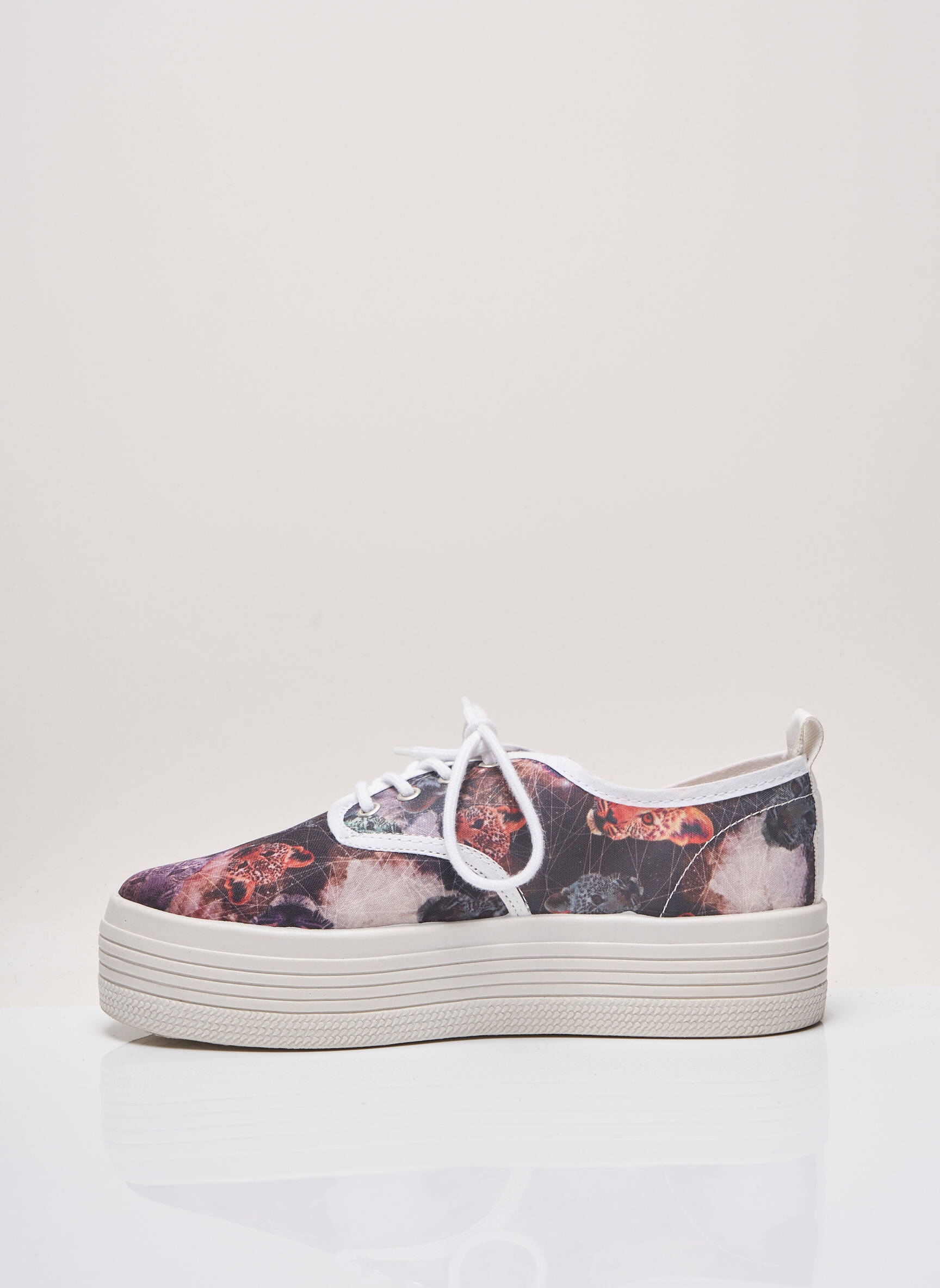 Eleven Paris Baskets Femme couleur gris