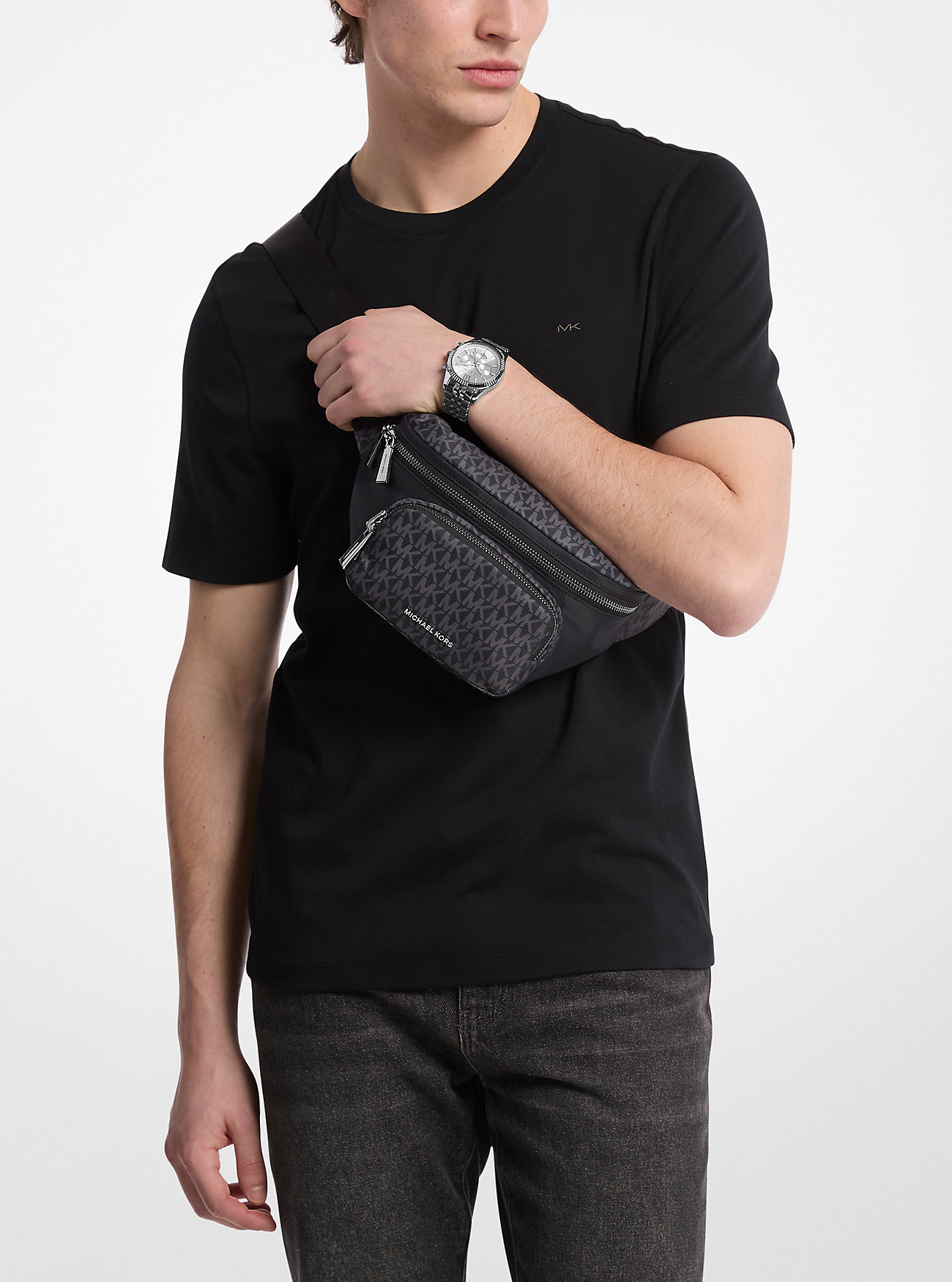 Tanner Signature Logo Print Nylon Utility Sling Bag – SVART