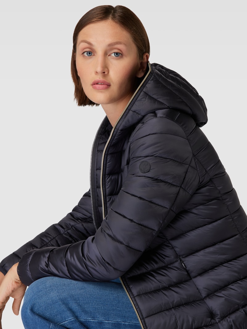 Steppjacke mit Label-Patch Modell 'ALEXIS' in schwarz