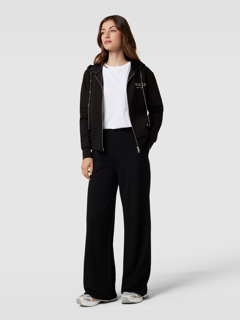 Sweatjacke mit Label-Print in schwarz