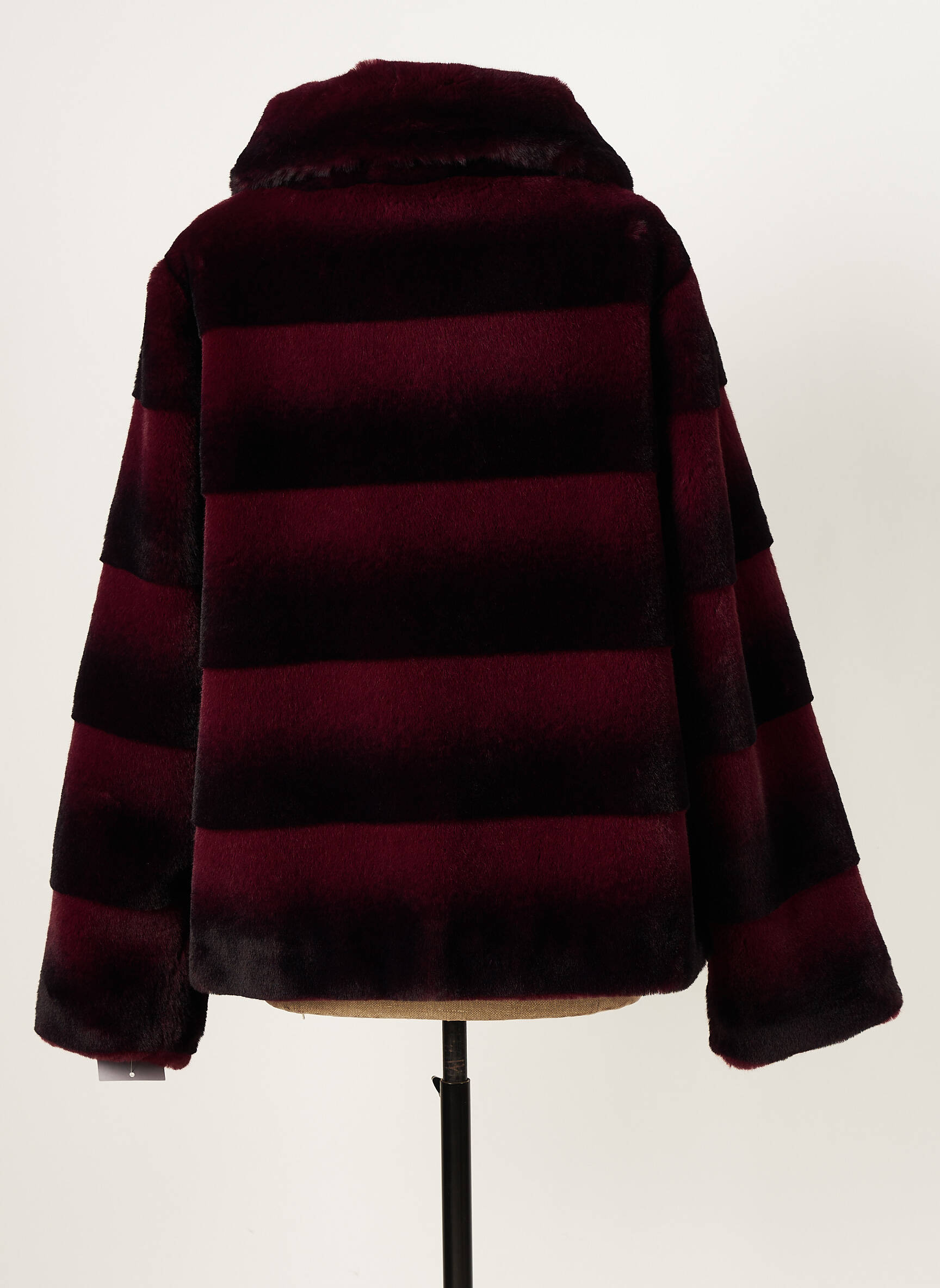 Concept K Manteaux Courts Femme couleur rouge