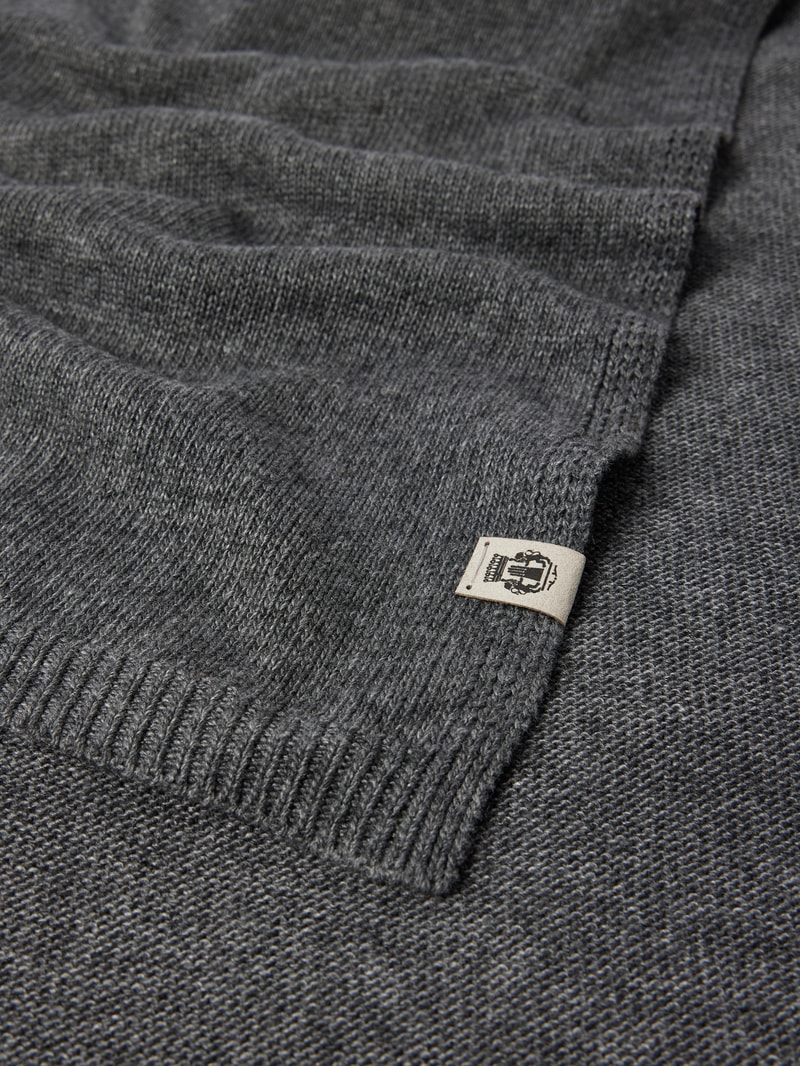Schal mit Label-Detail in anthrazit