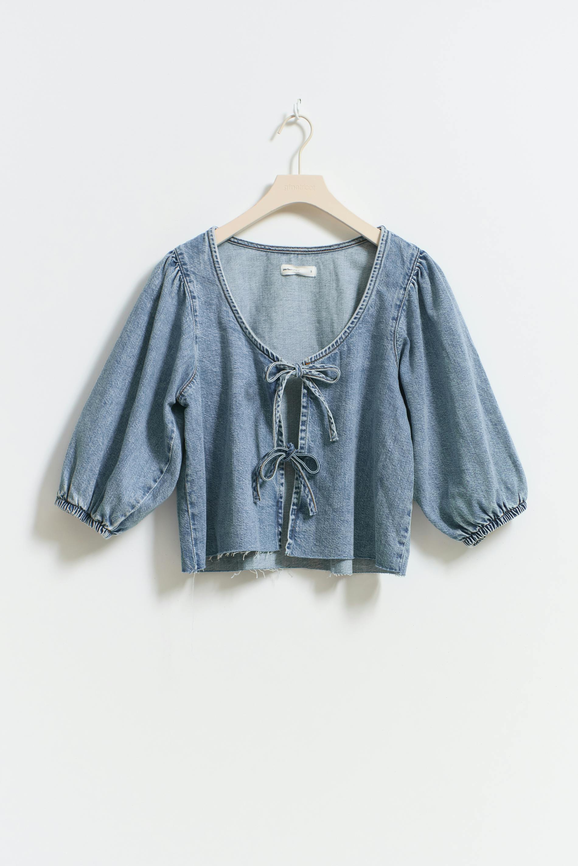 Tie denim blouse
