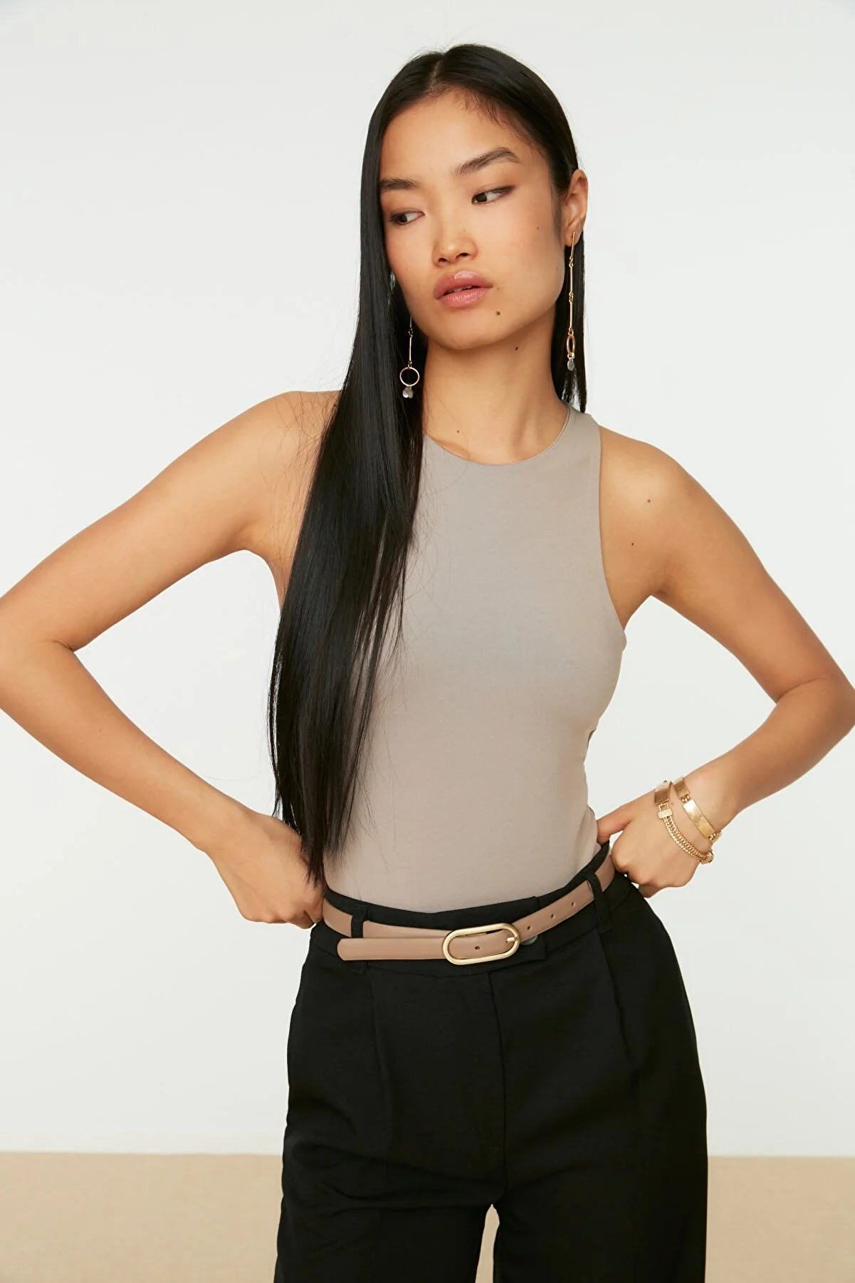 Trendyol Collection  Nerz Neckholder-Kragen, figurbetonter, flexibler Strick-Body zum Aufstecken, TWOSS20BD0044