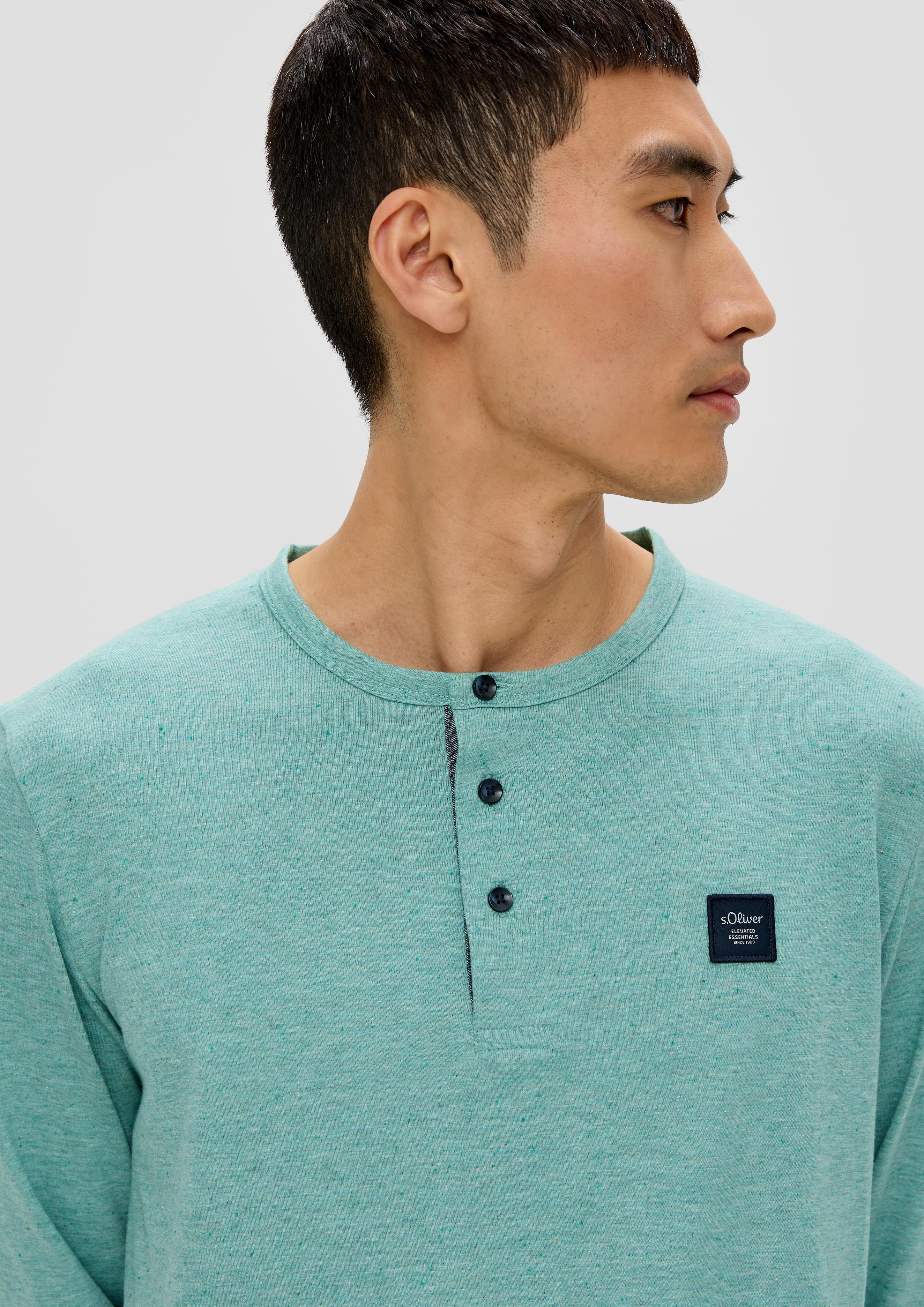 Meliertes Longsleeve mit Henleyausschnitt  2138648-65W2