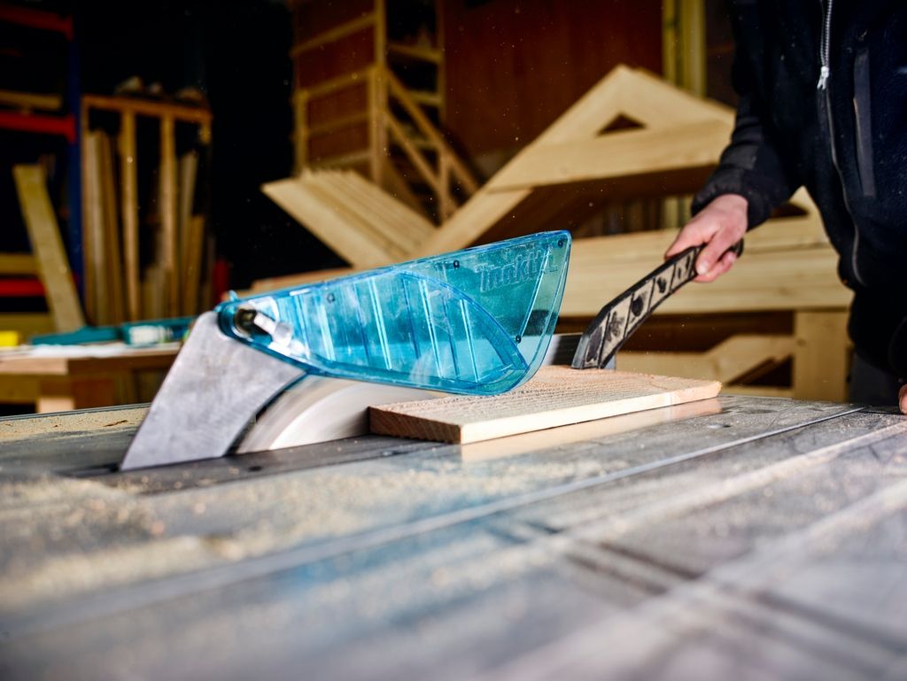 Makita 2712 Bouwcirkelzaag 230 Volt