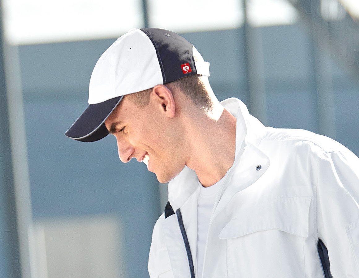 e.s. Cap color