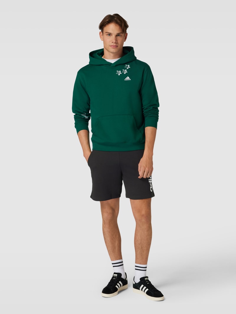 Shorts mit Logo-Print in schwarz