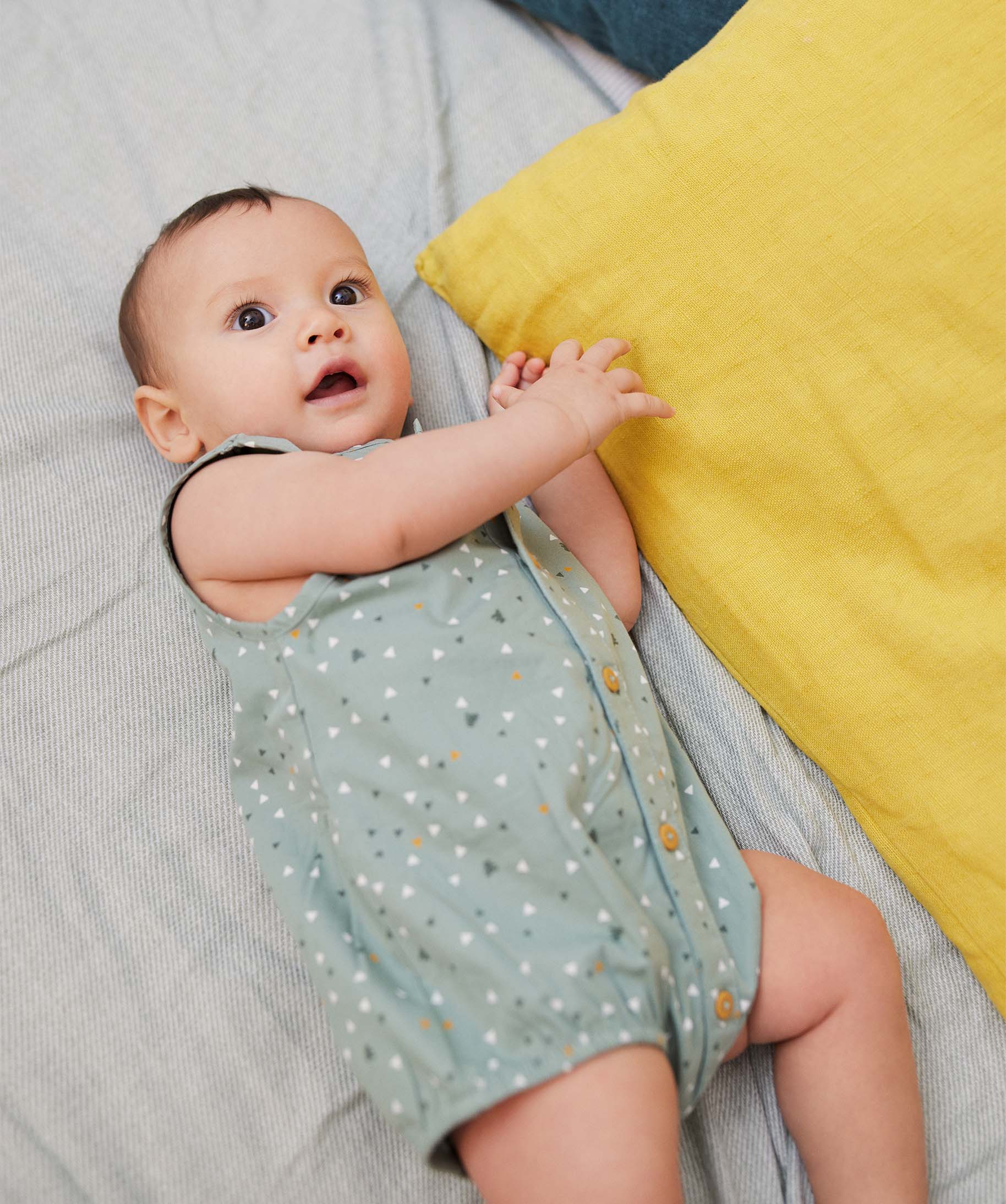 Combishort bébé sans manches à petits motifs - LuluCastag... ecru | GEMO