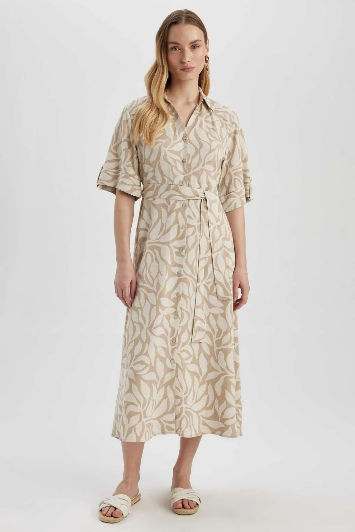 DeFacto  Hemd Revers Print kurzärmliges Midikleid aus Leinenmischung A3413ax23sm