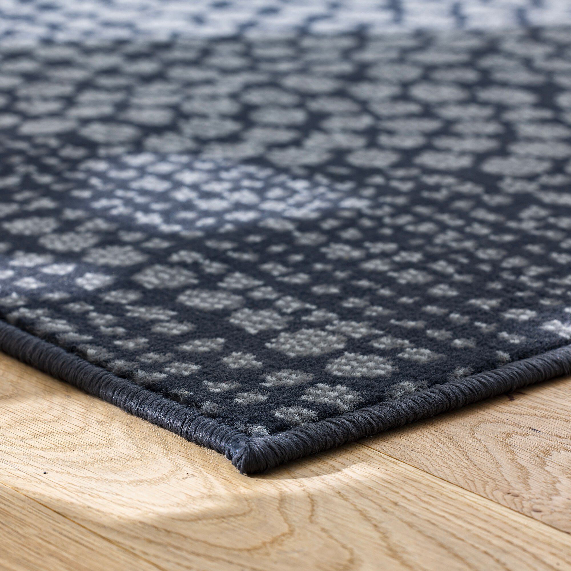 Tapis motifs pointillés