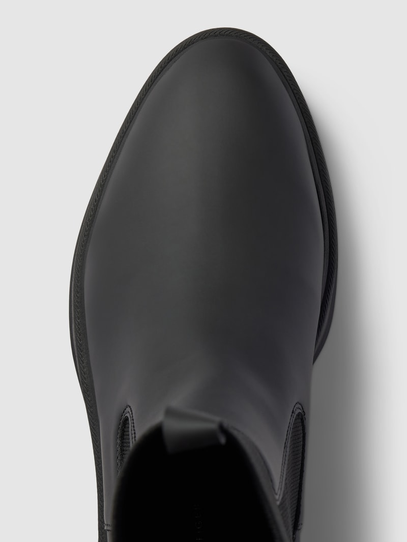 Boots mit Plateausohle Modell 'FEMININE' in schwarz