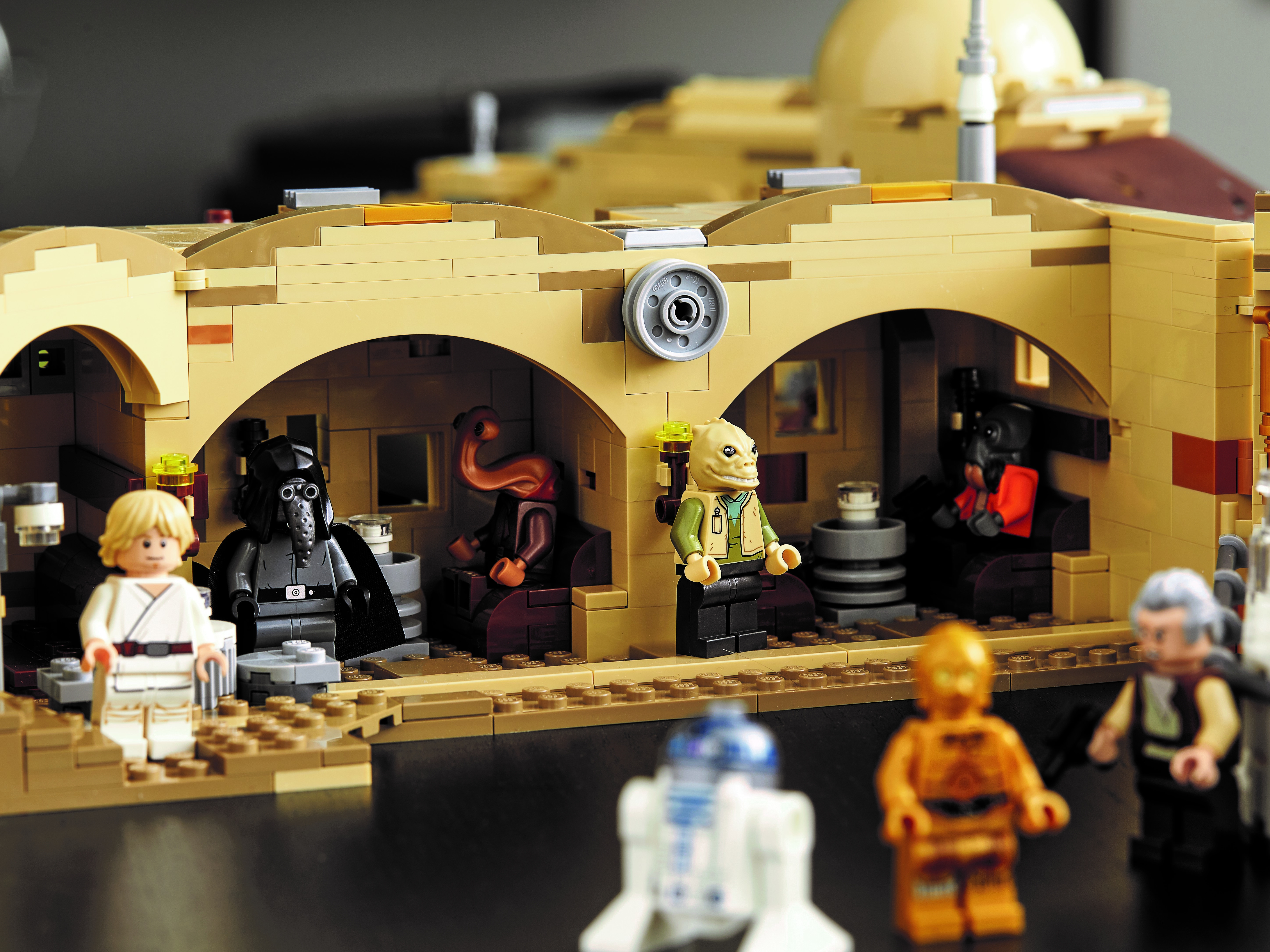 Mos Eisley Cantina™ 75290