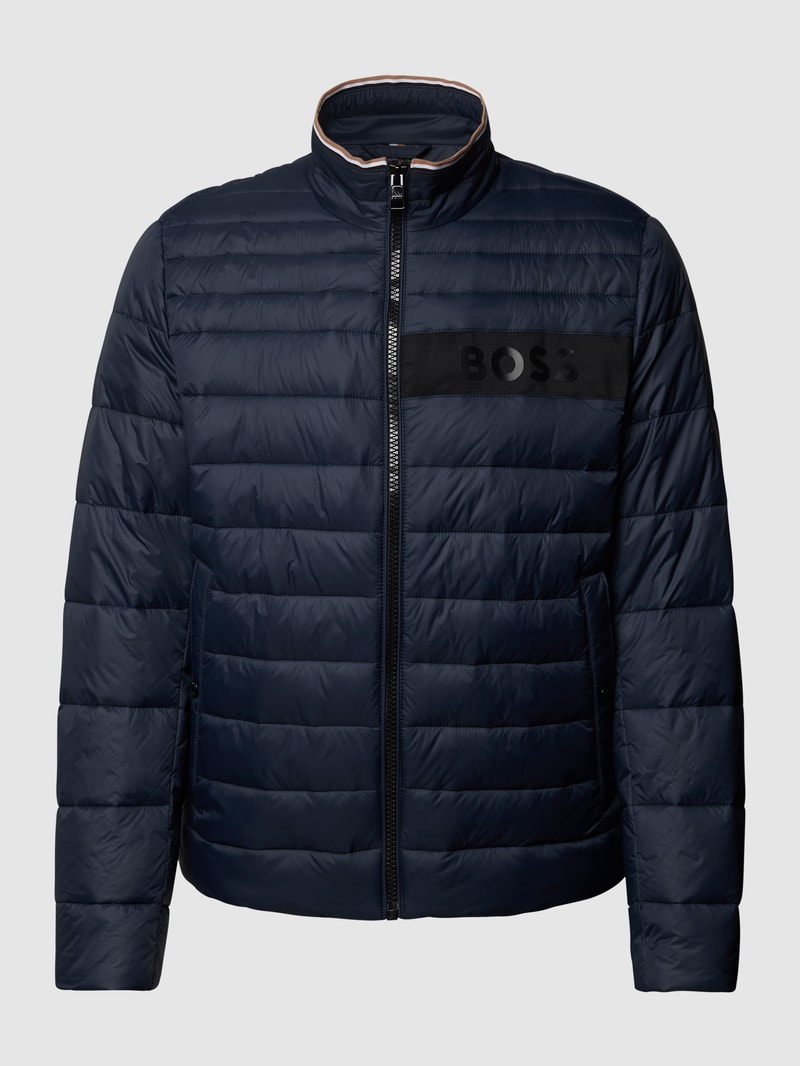 Steppjacke mit Label-Patch Modell 'Darolus' in dunkelblau