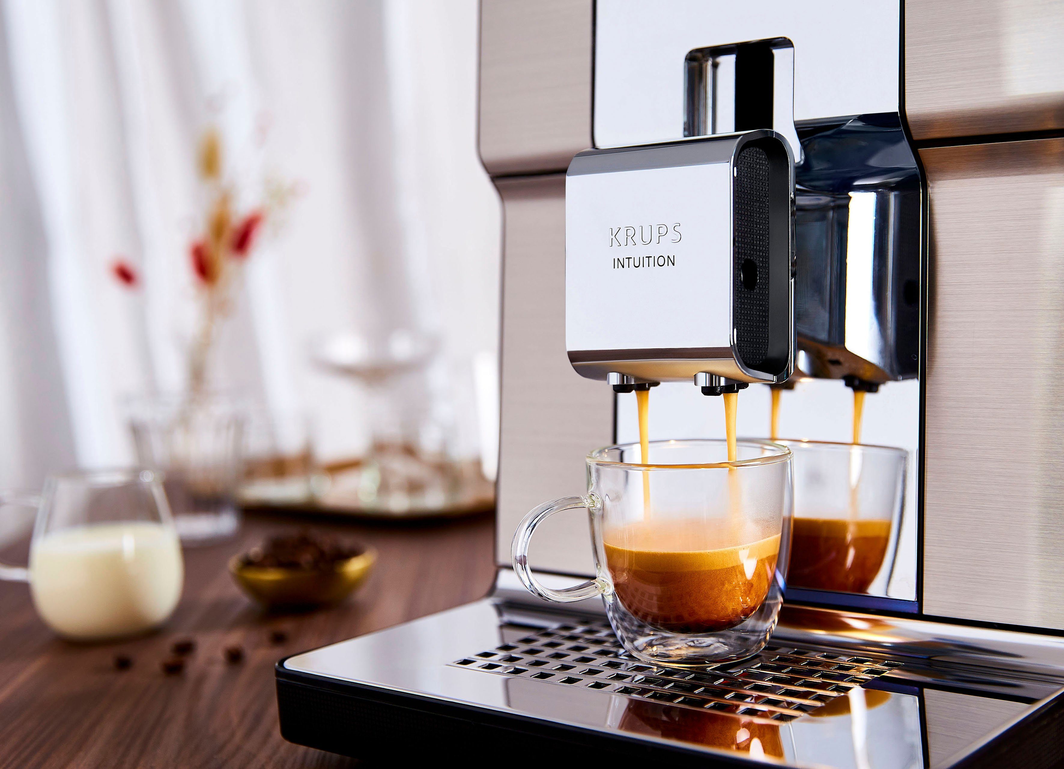 Krups Kaffeevollautomat EA877D Intuition Experience+, 21 Heiß- und Kaltgetränke-Spezialitäten, geräuscharm, Farb-Touchscreen