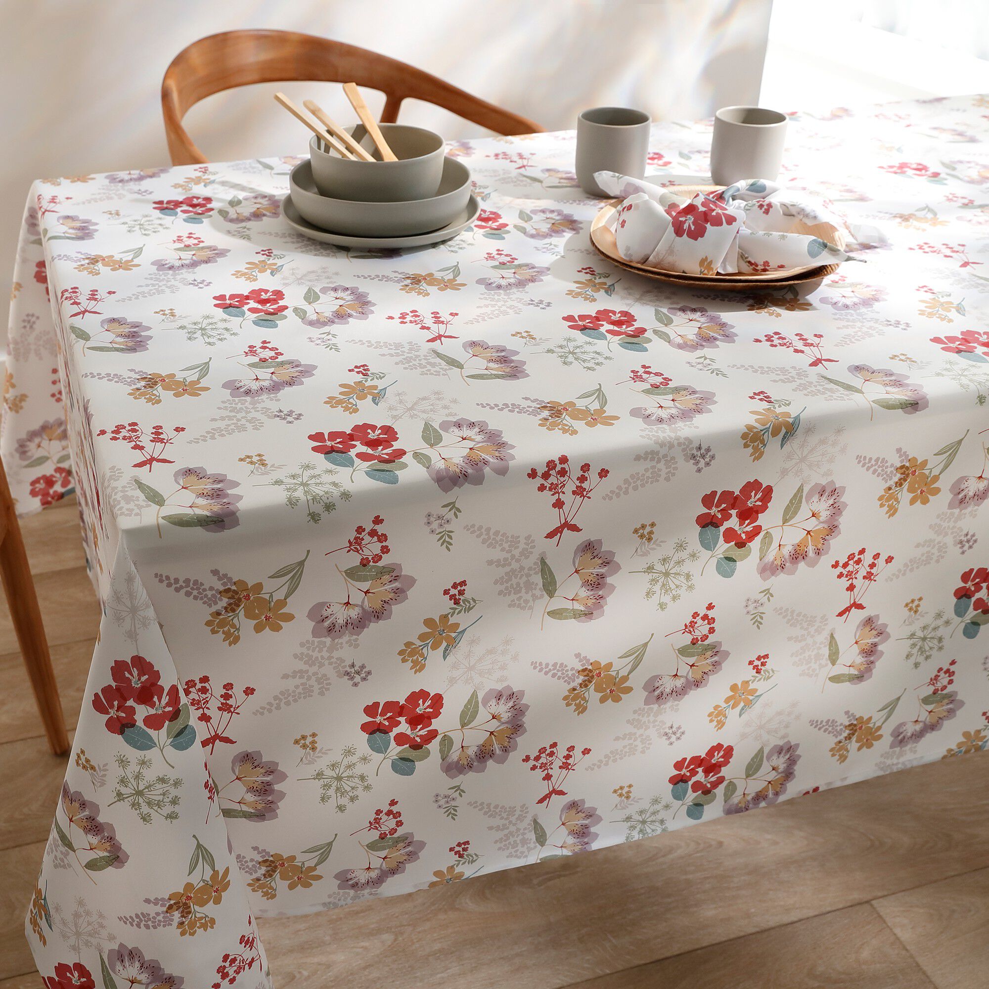 Nappe anti-taches motif floral