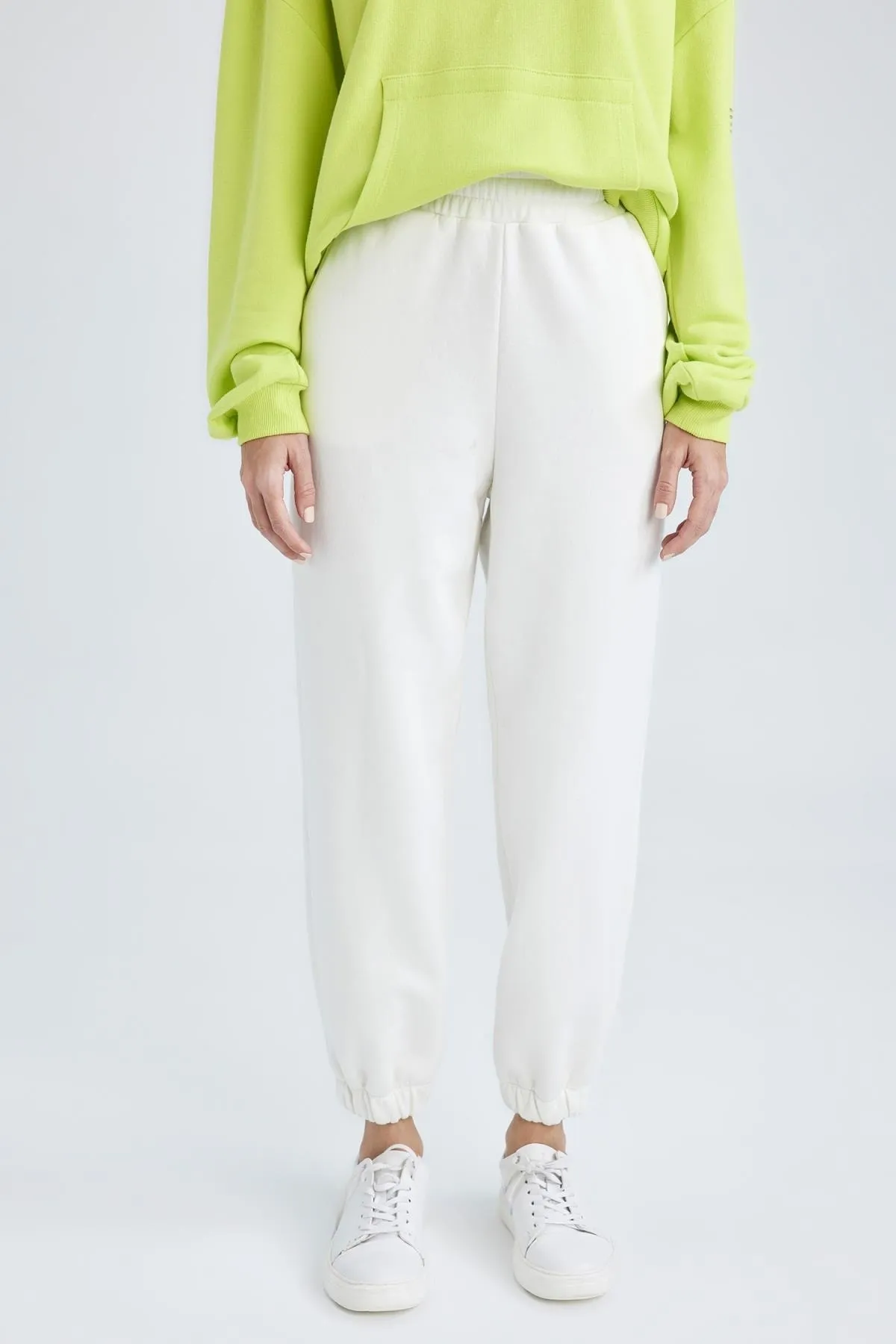 DeFacto  Jogger-Standard-Fit-Basic-Jogginghose