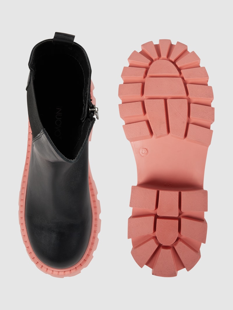 Lederboots mit Plateausohle in schwarz