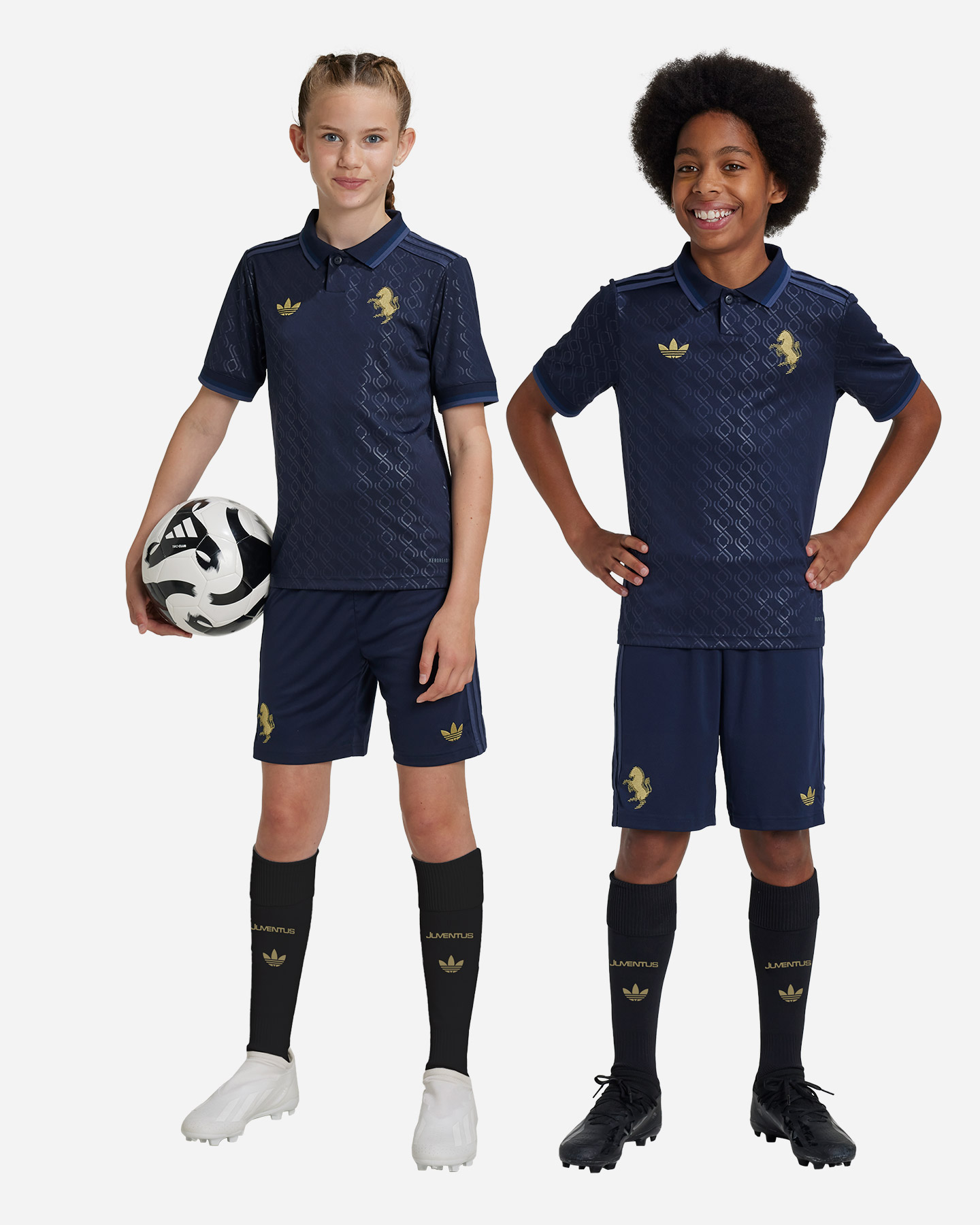 Futbalové šortky Adidas Juventus 3rd 24-25 Jr IY5243