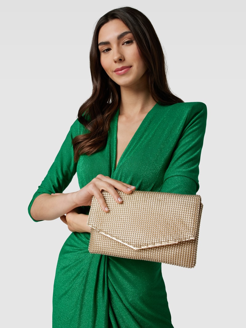 Kuvert-Clutch mit Allover-Zierbesatz in gold