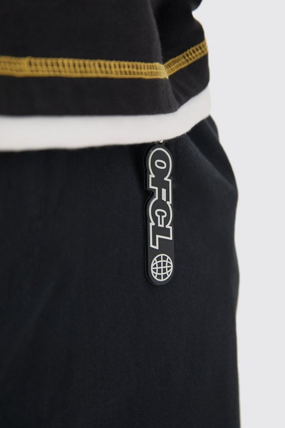 Chino-Hose mit extrem weitem Bein und Anhänger